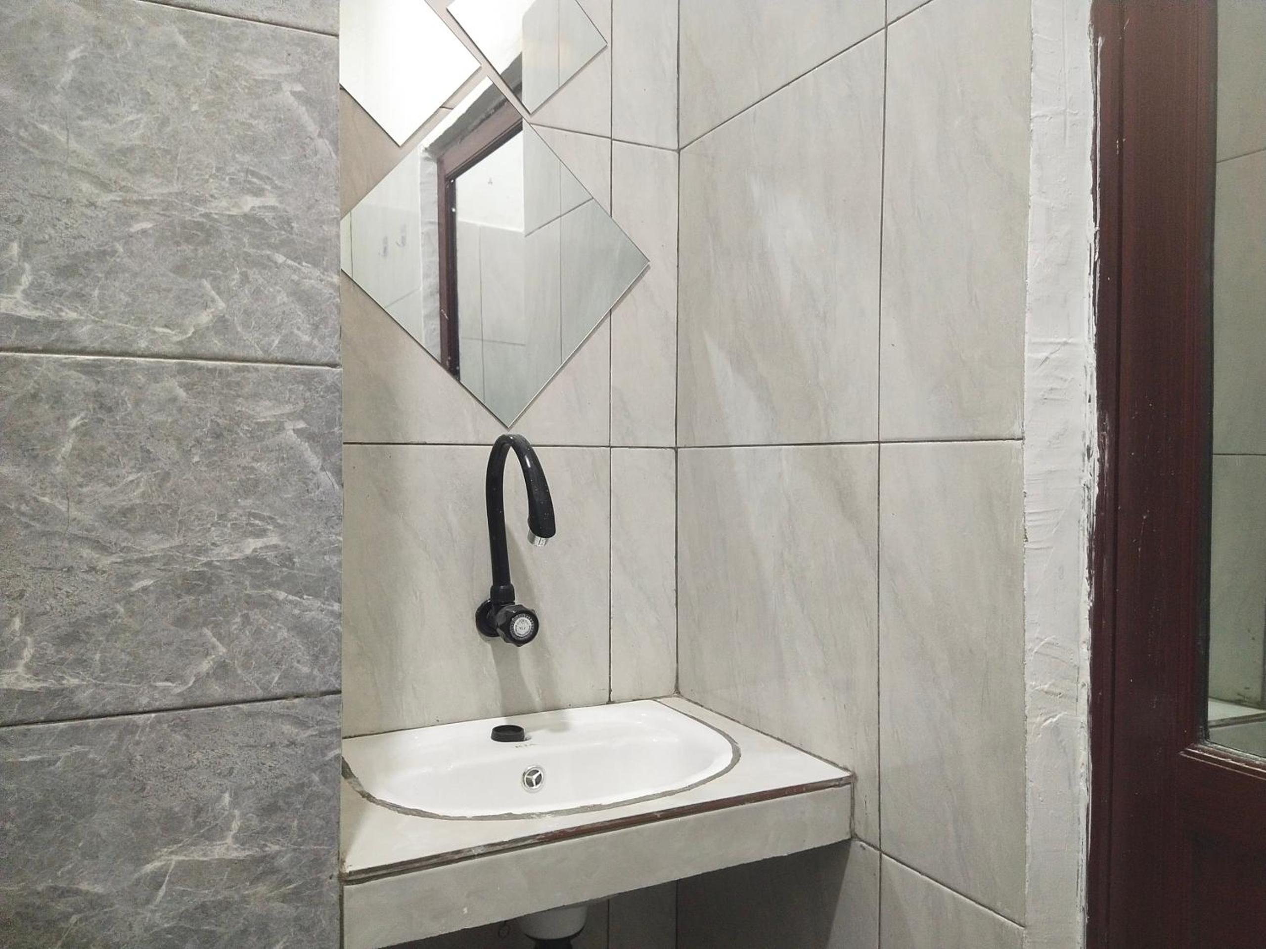 Superior Triple Room photo 2