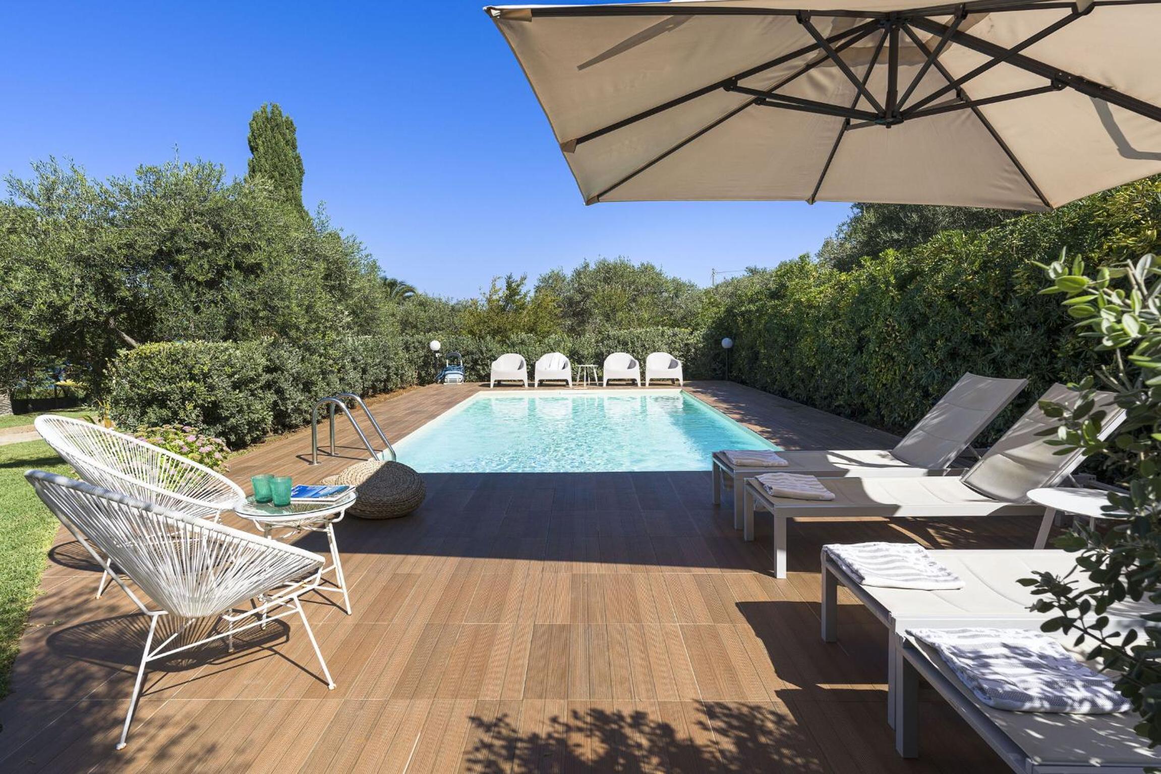 Villa with Private Pool photo 1