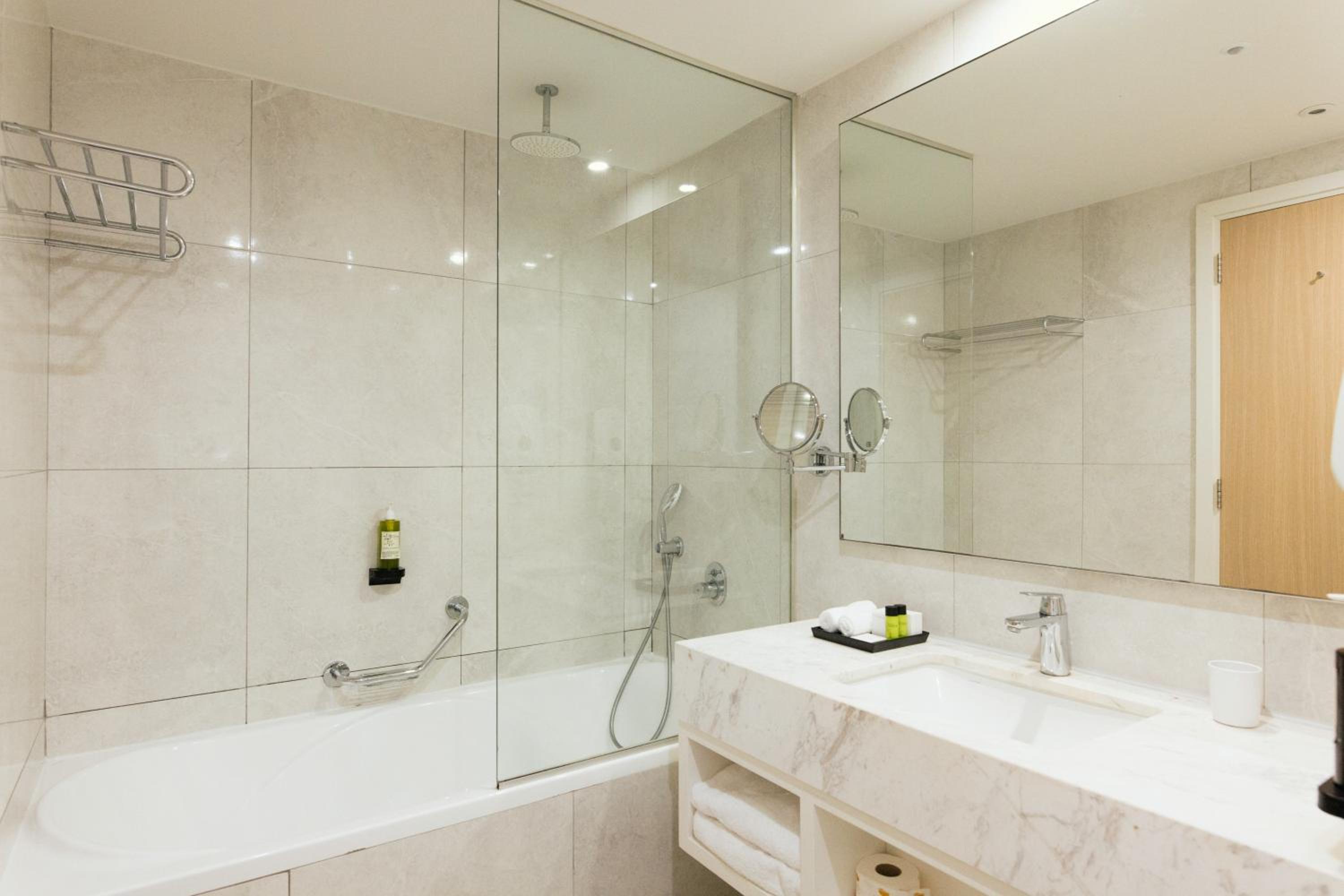 Superior Double or Twin Room with Sea View photo 3