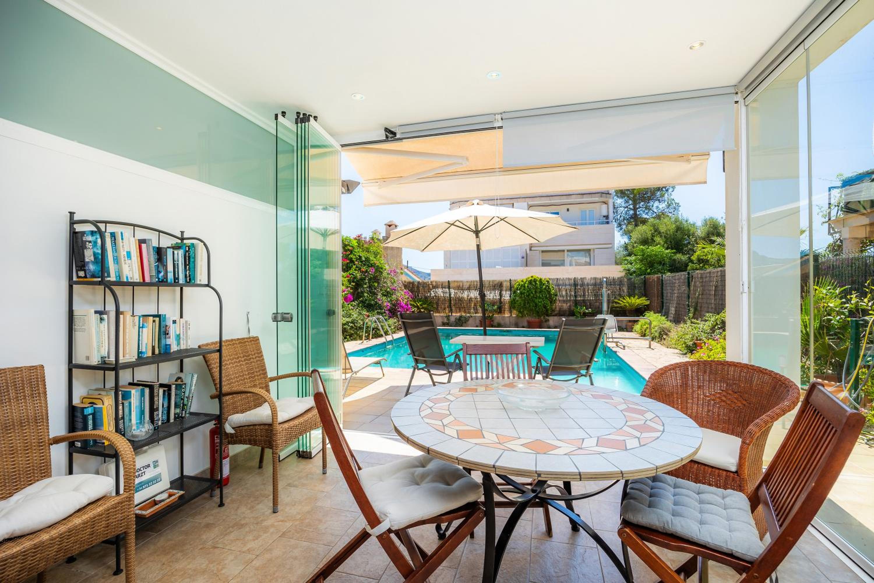 Villa photo 3