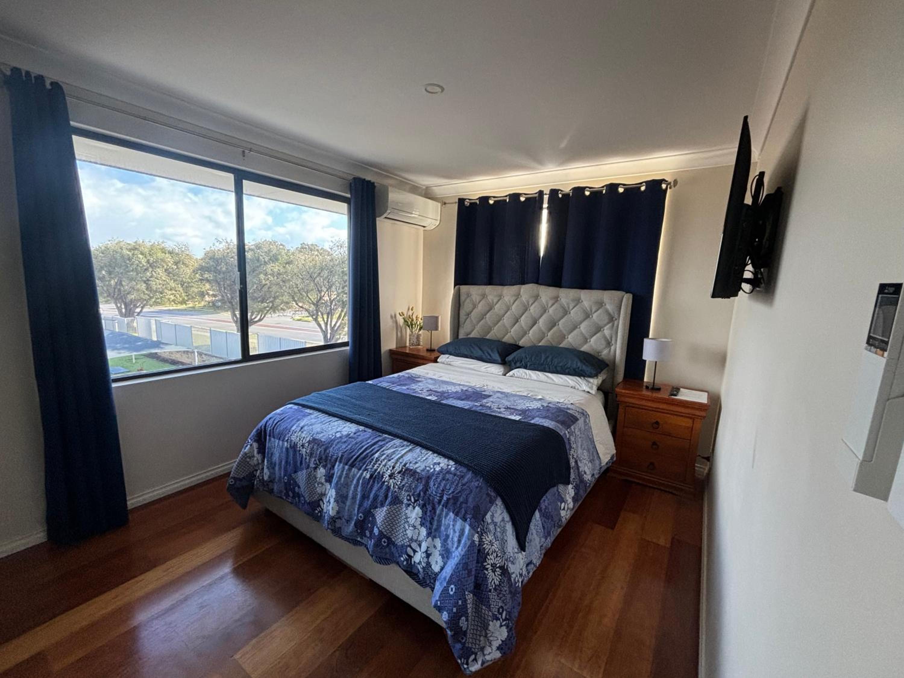 Queen Room with Shared Bathroom