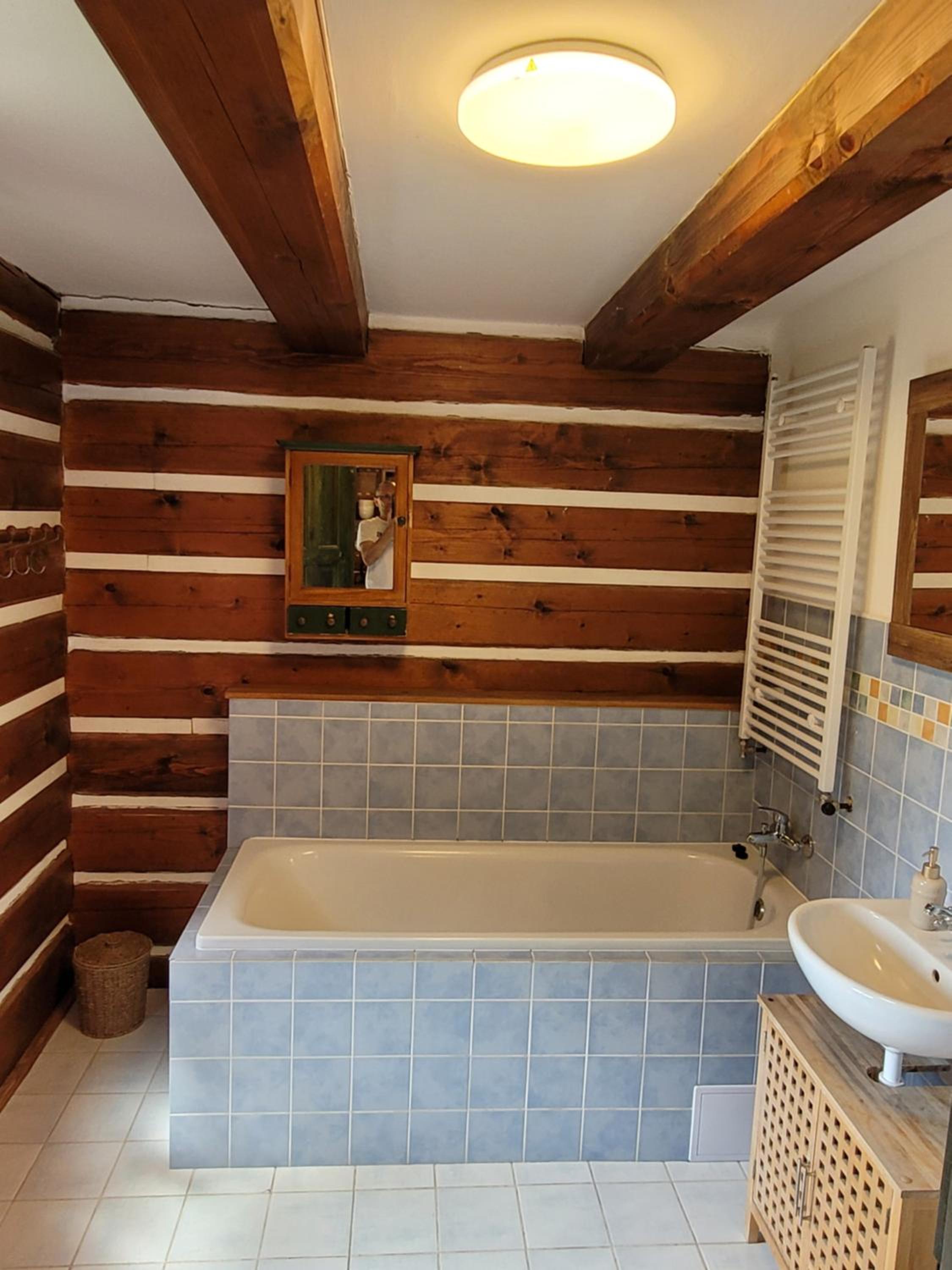 Three-Bedroom House photo 3