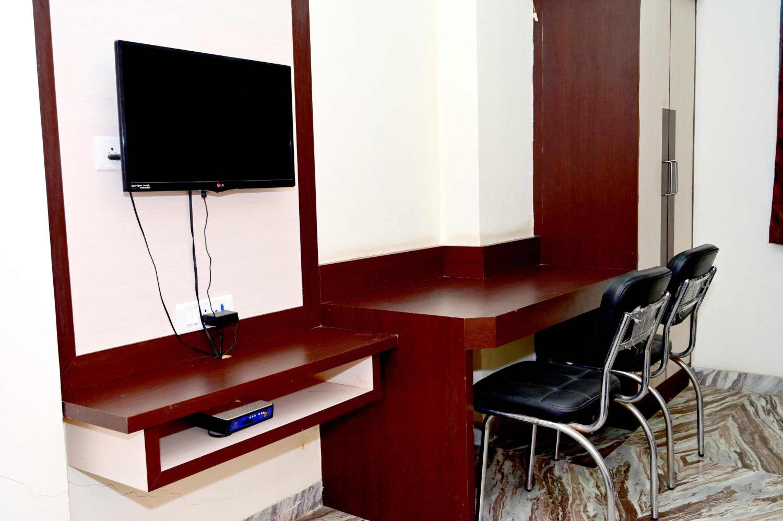Triple Room With City View photo 2
