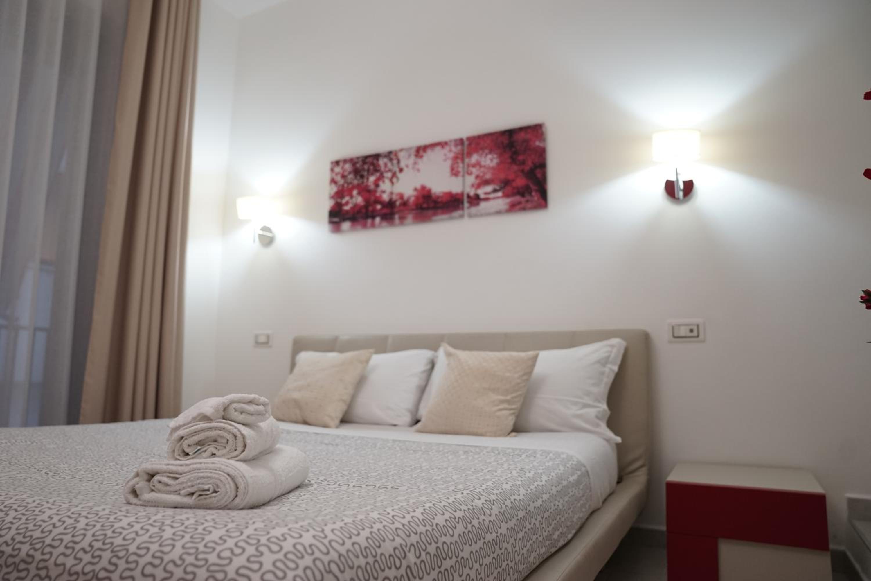 Deluxe Room - Photo 6