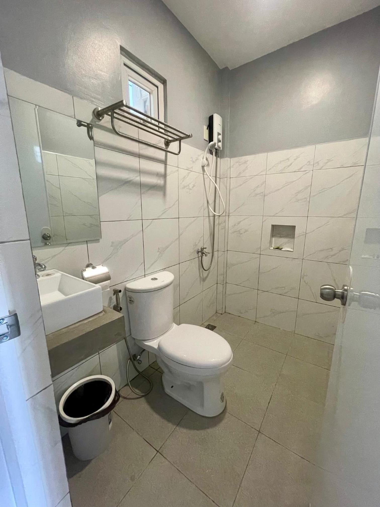 Deluxe Triple Room with Sea View - Photo 4