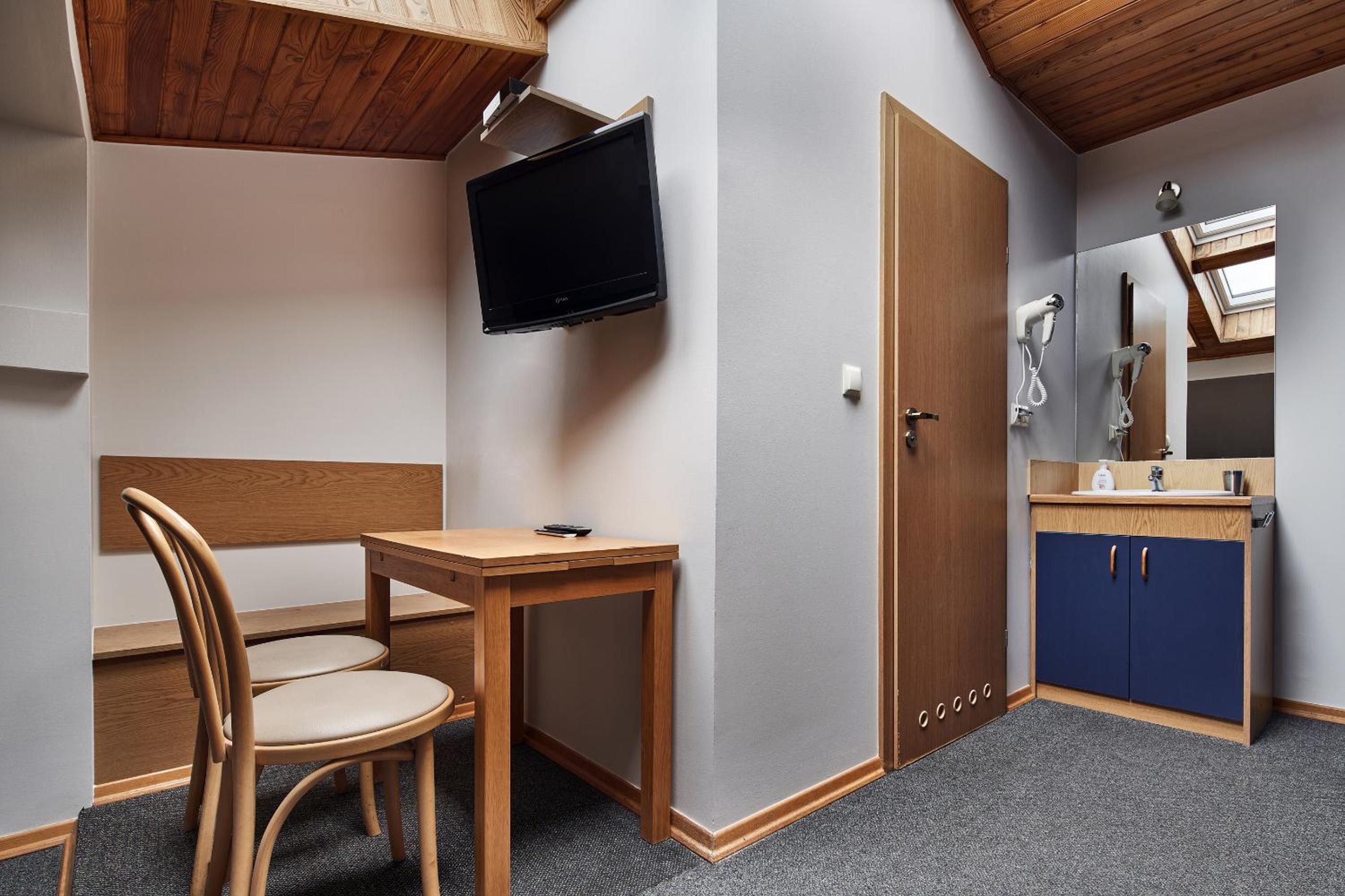 Triple Room with Private Bathroom, photo 7