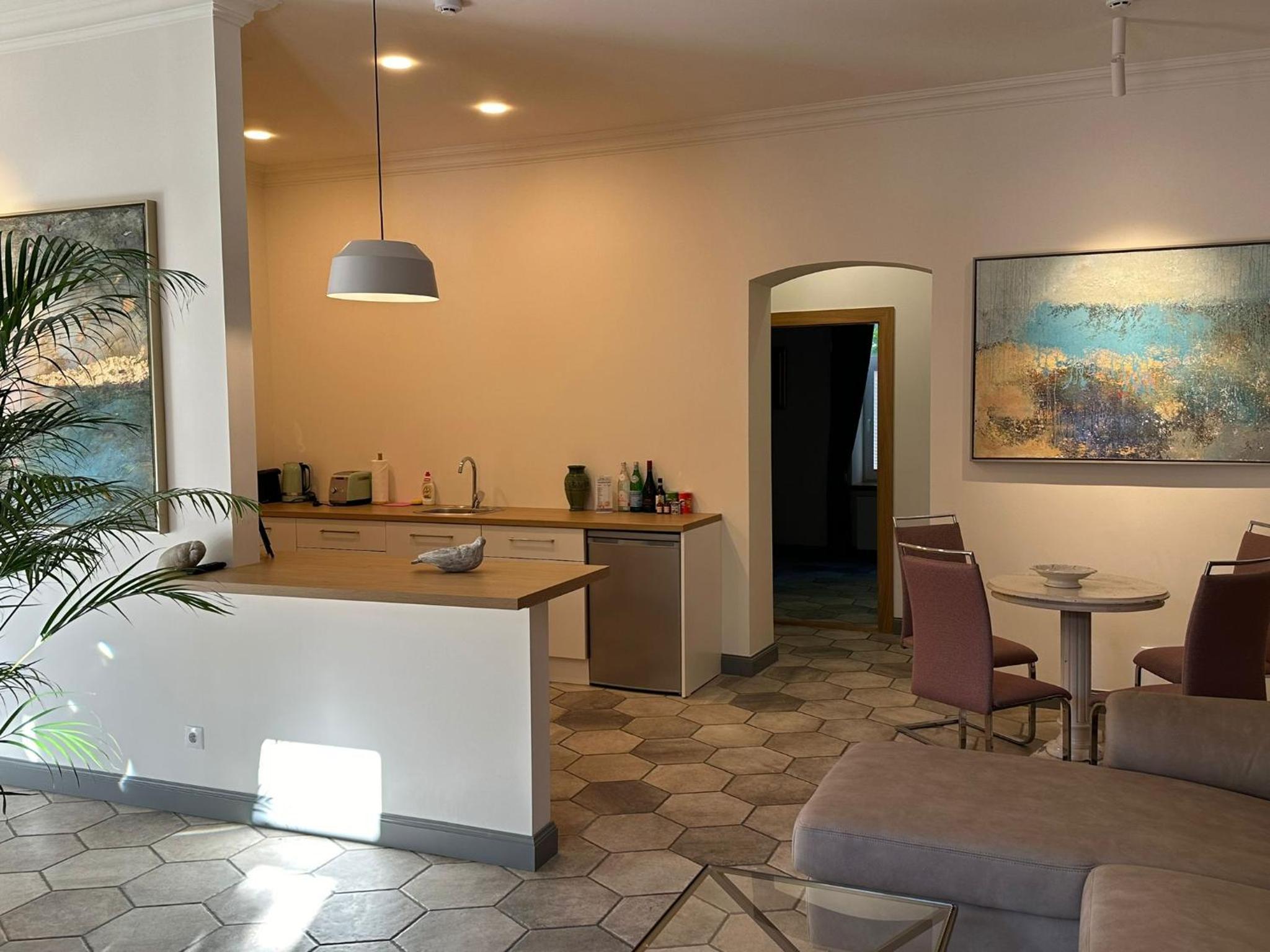 One-Bedroom Apartment - Photo 8
