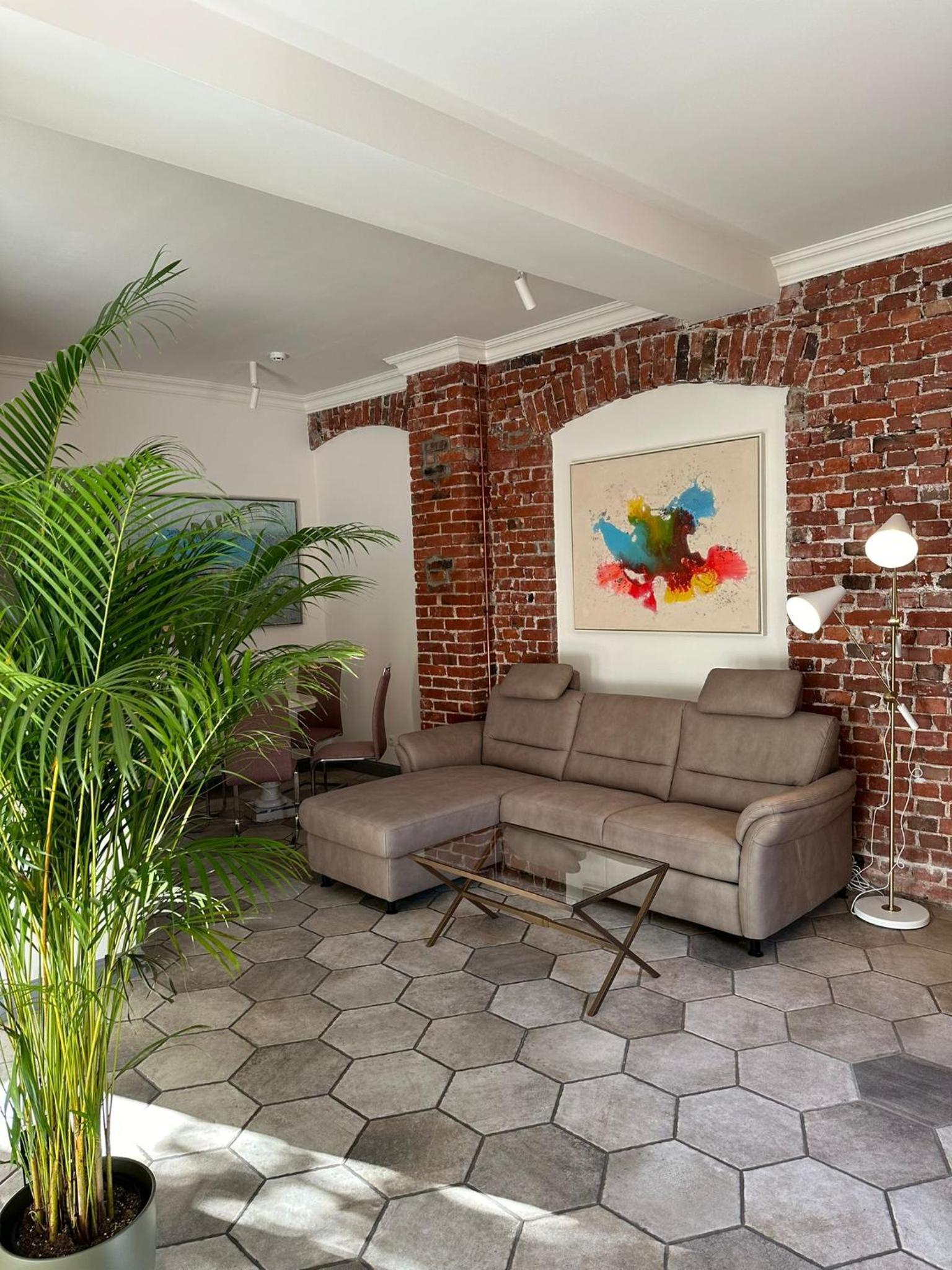 One-Bedroom Apartment - Photo 6