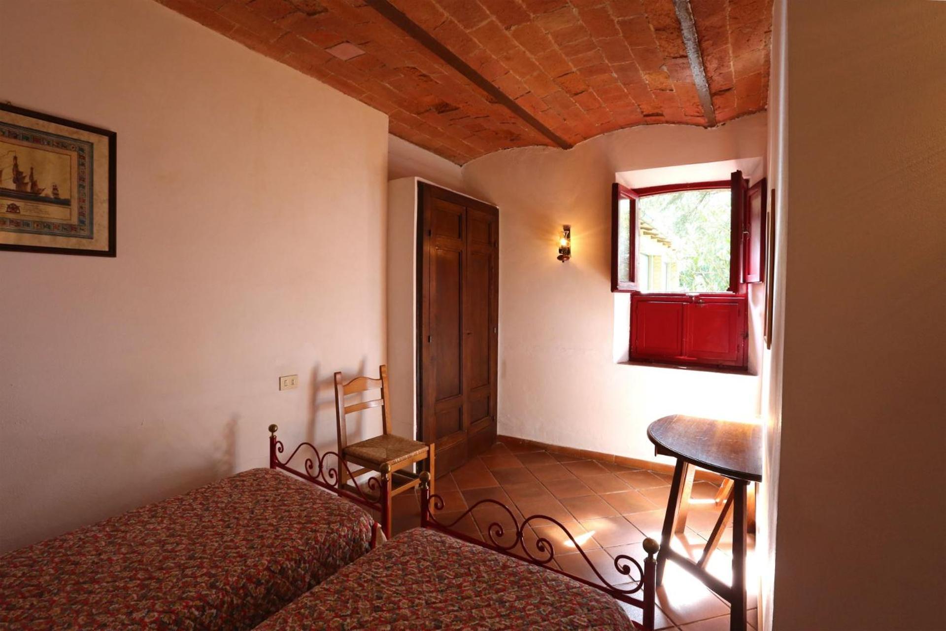 Apartment with Mountain View photo 1