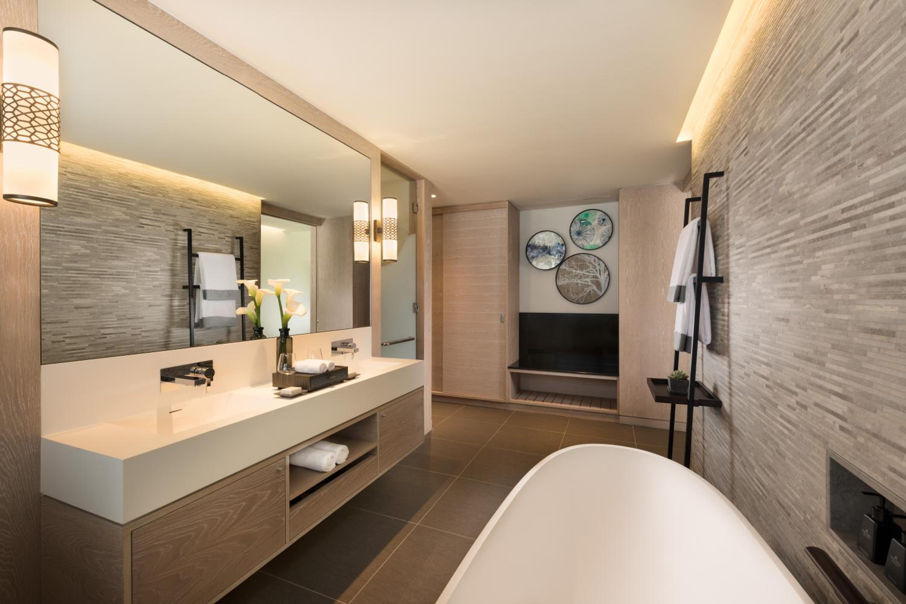 Premier Garden View Room - Photo 3