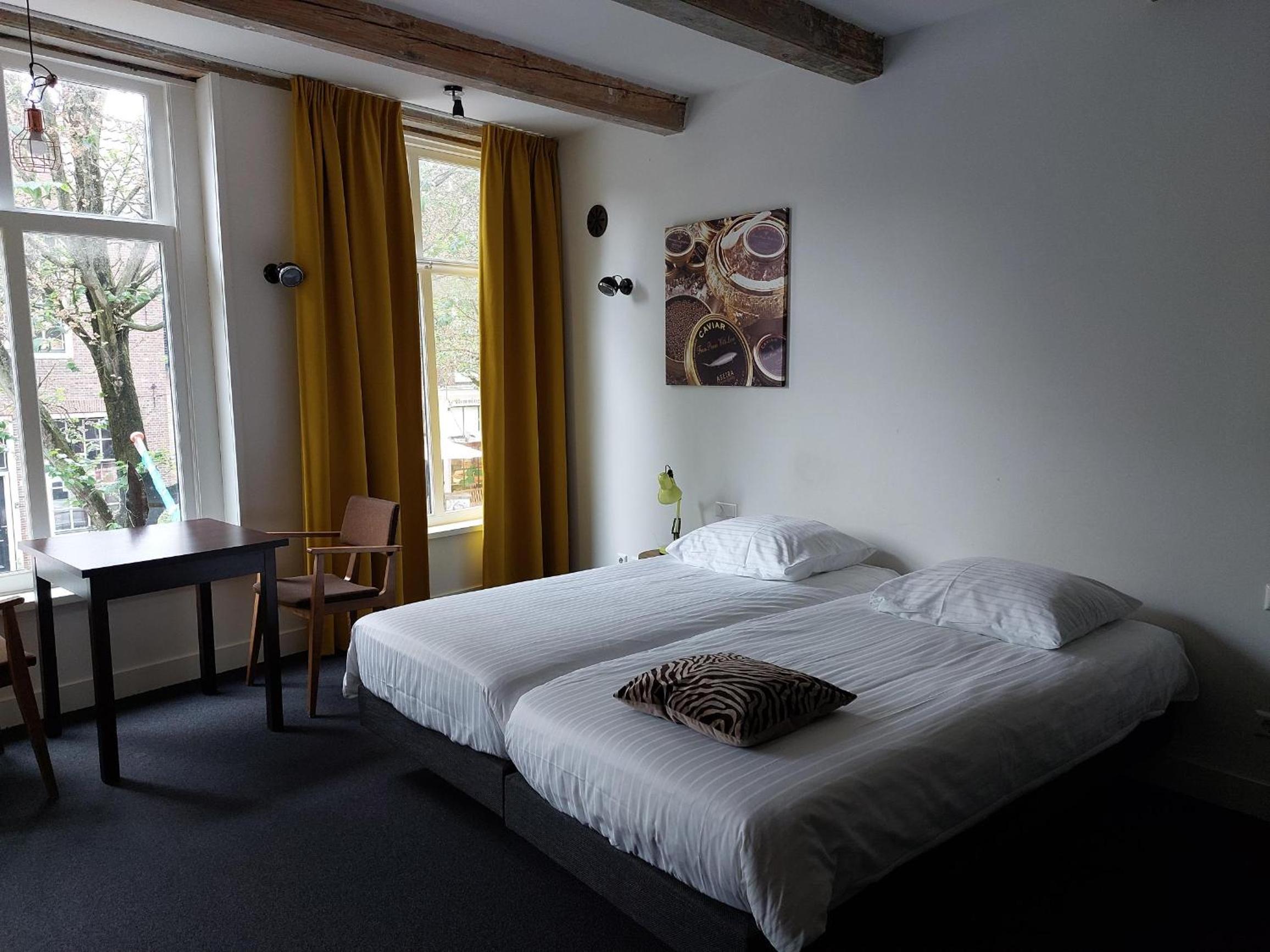 Double or Twin Room with Bathroom - Photo 27