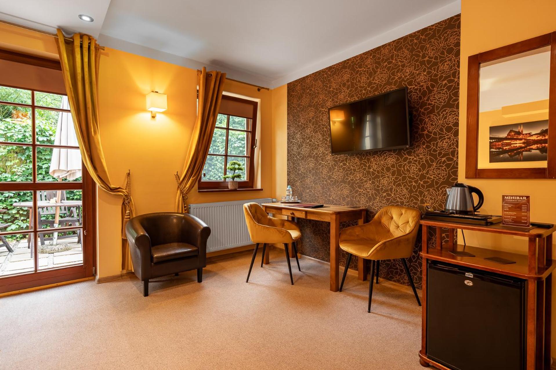 Apartment with Terrace (2 Adults) - Photo 6