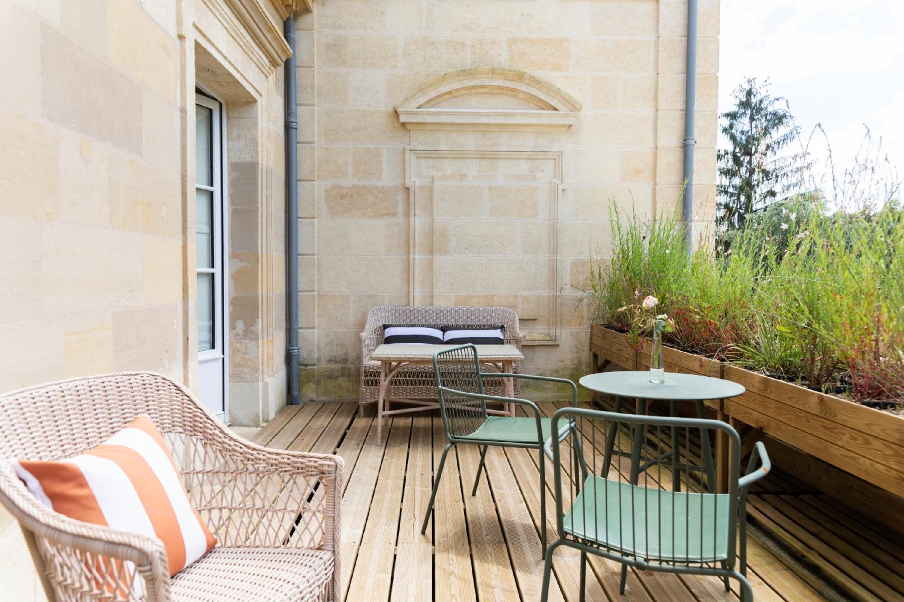 Junior Suite with Terrace - Photo 9