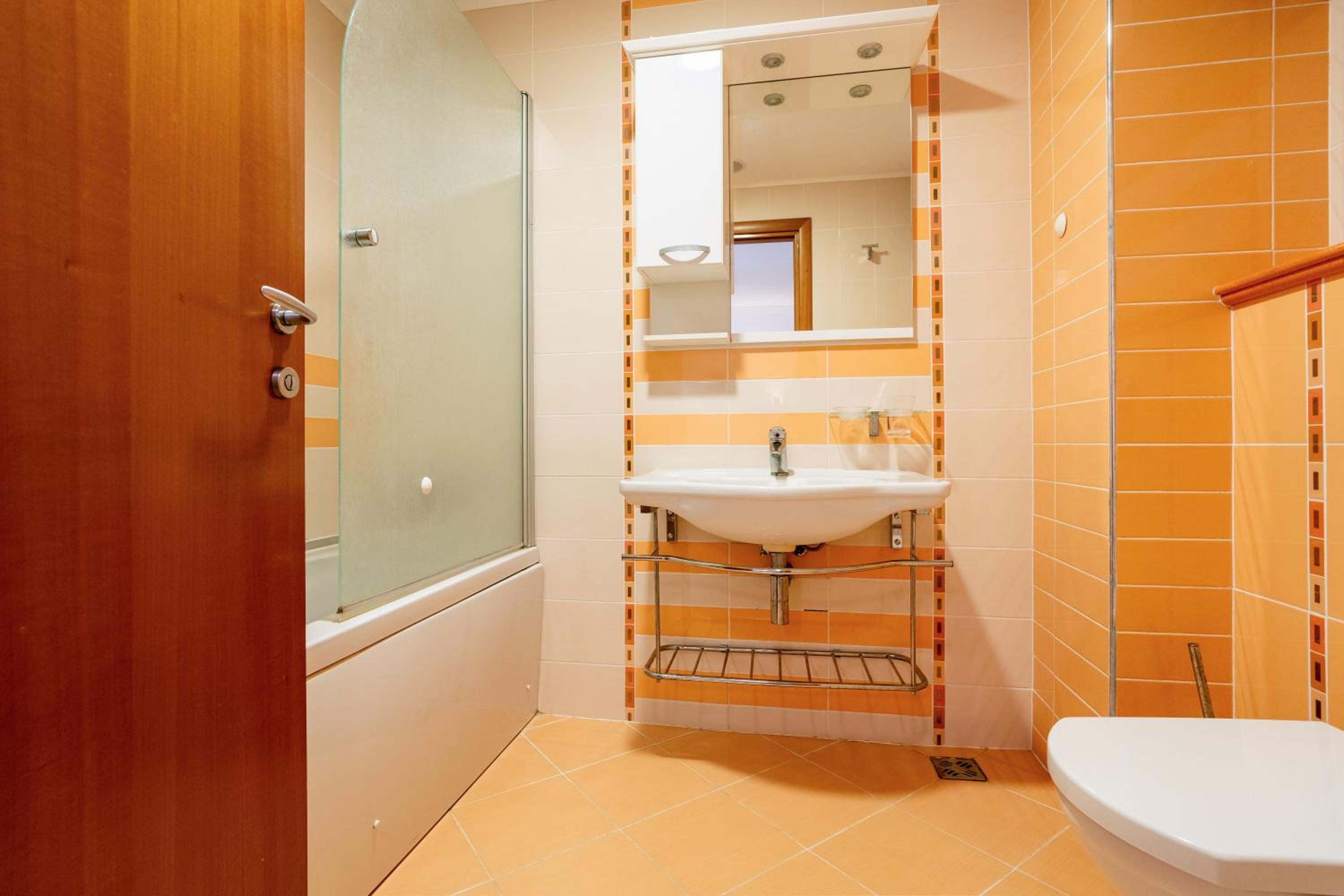 Two-Bedroom Apartment - Photo 4