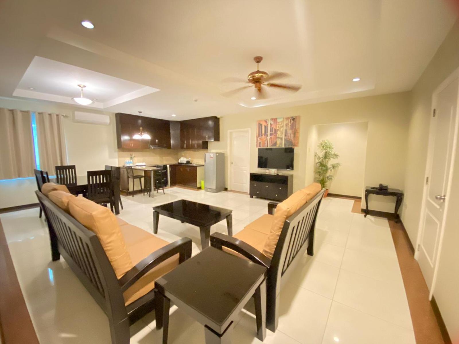 Luxury Suite - Photo 3