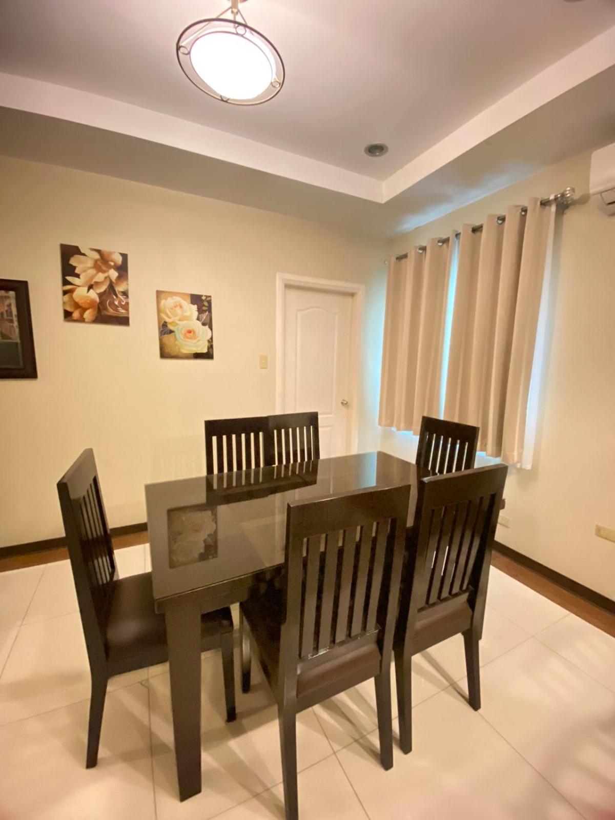 Luxury Suite - Photo 7