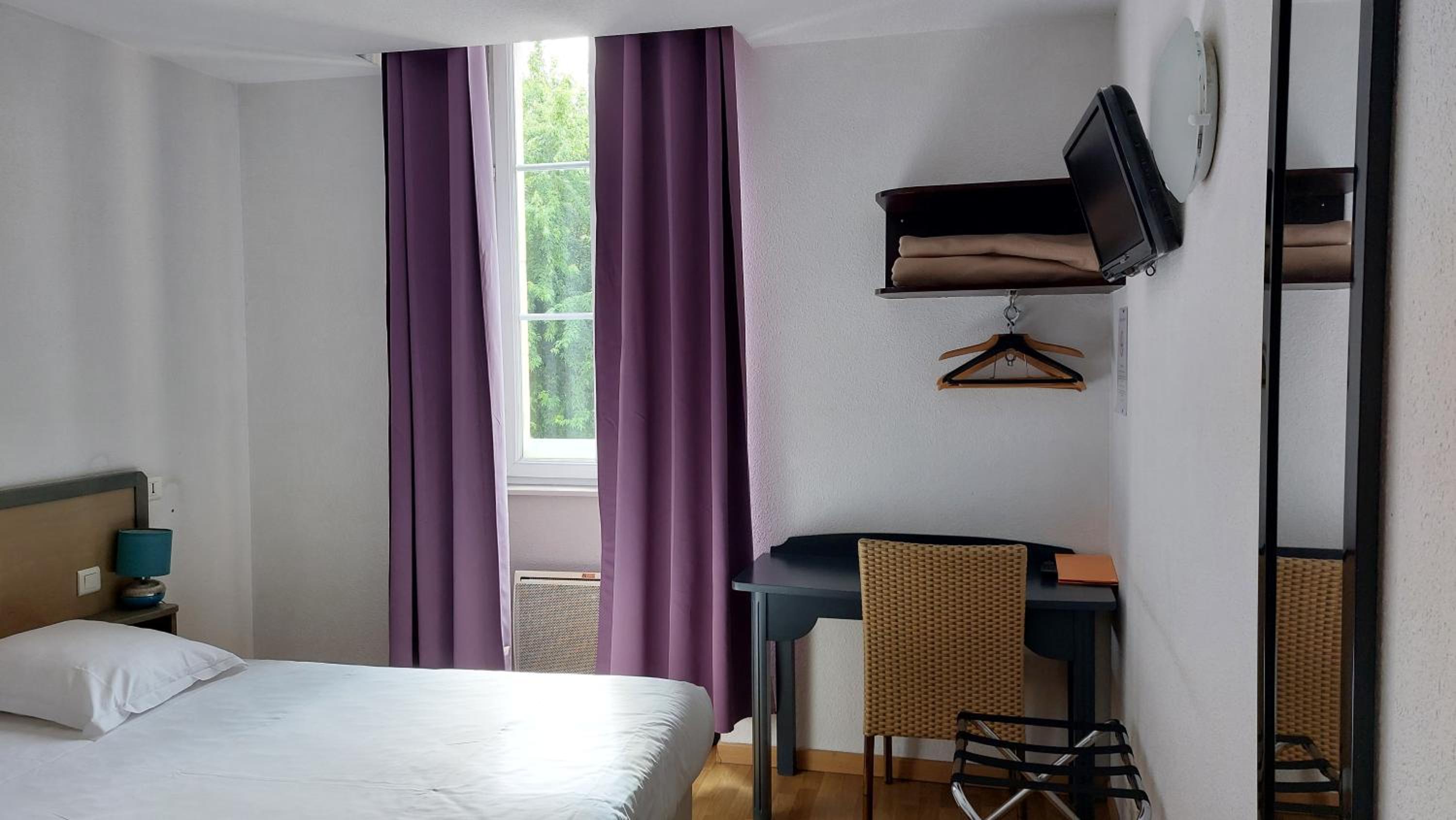 Standard Double Room photo 3