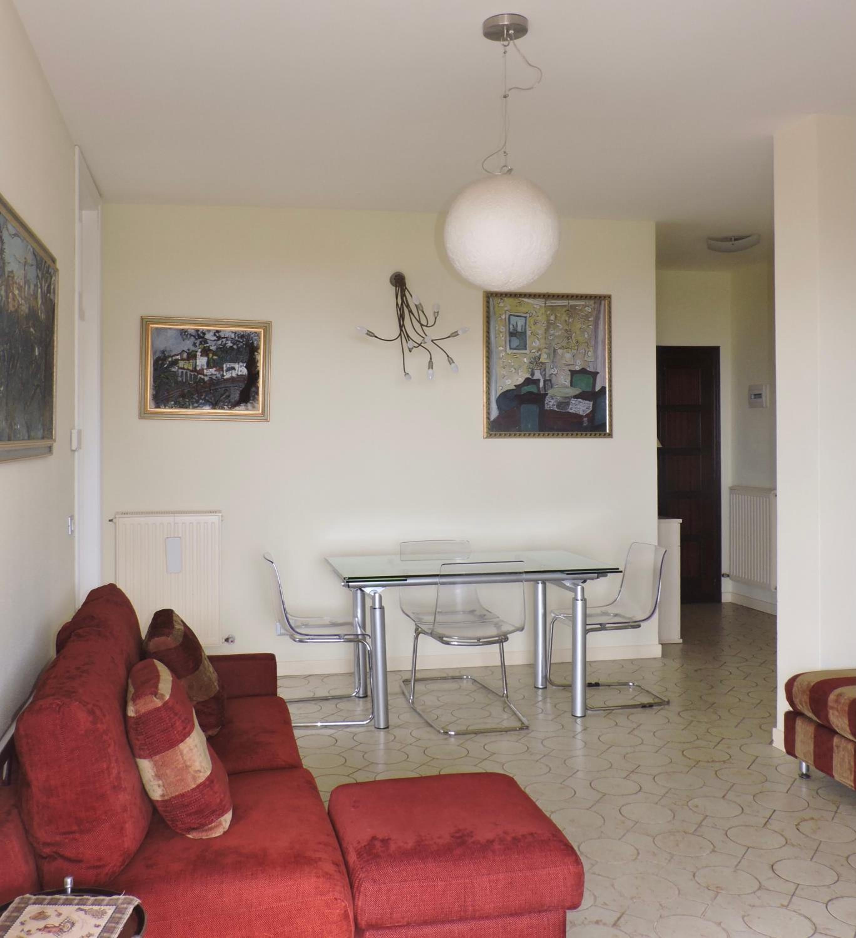 Three-Bedroom Apartment photo 3