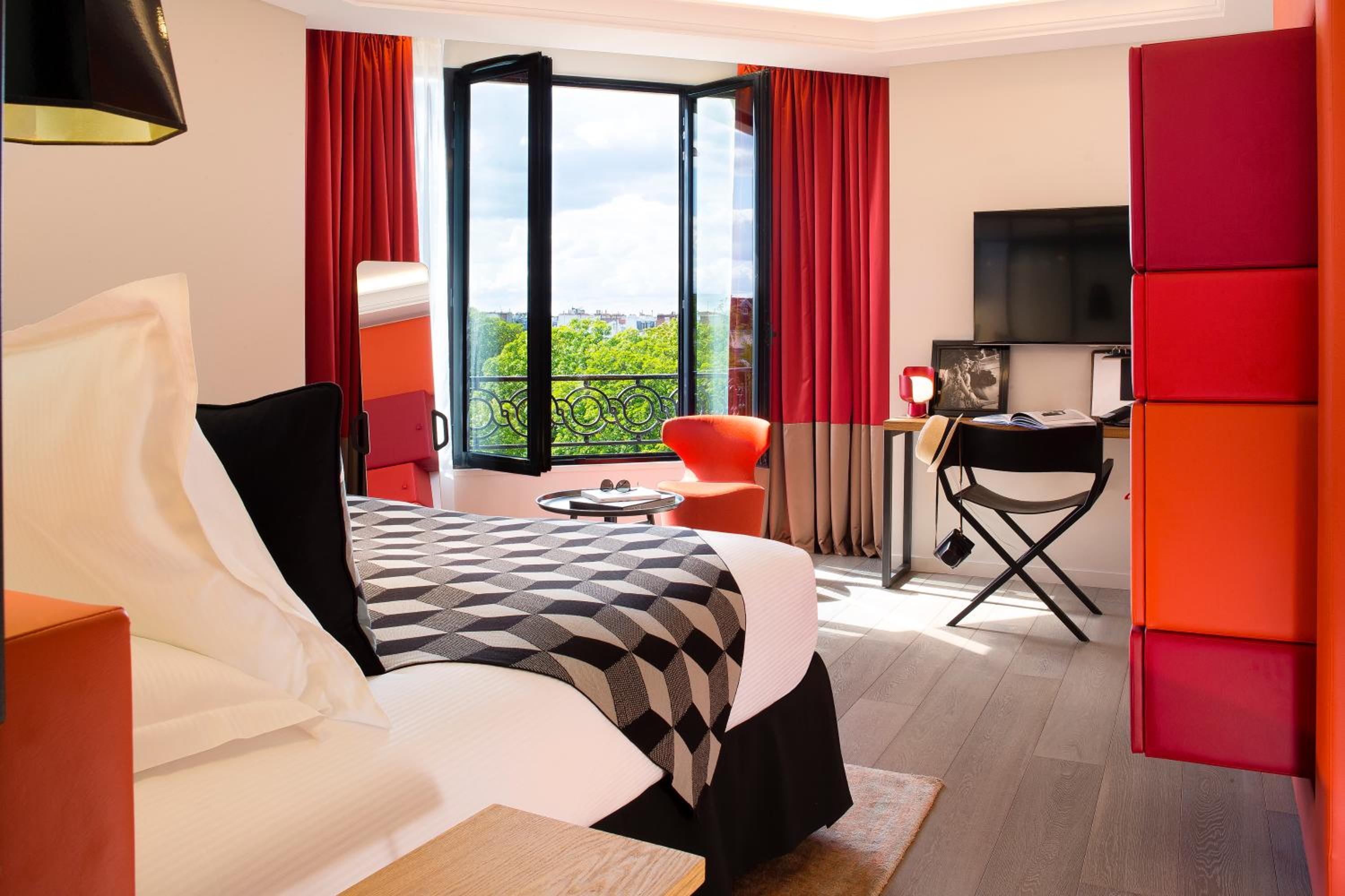 Privilege Room – Eiffel Tower View