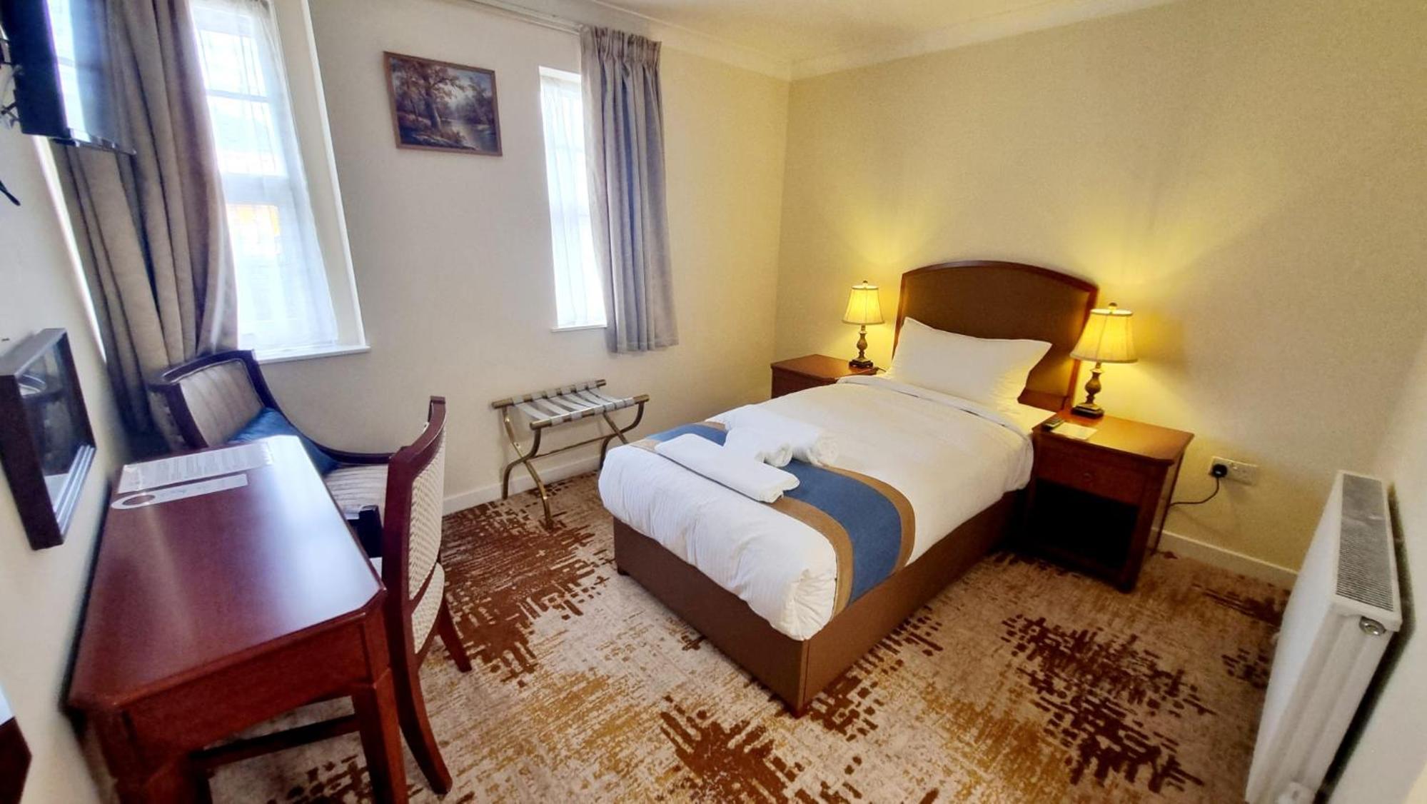 Single Room photo 2