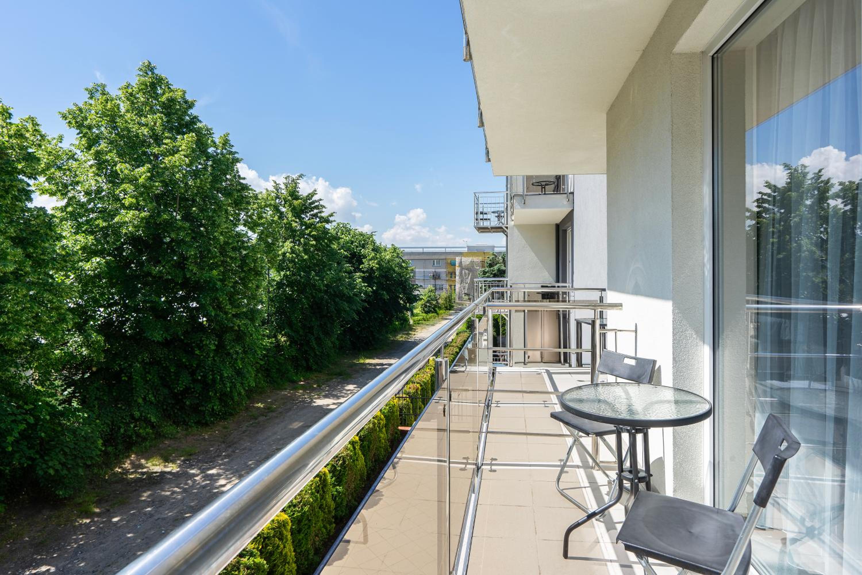 Double Room with Balcony - Photo 19
