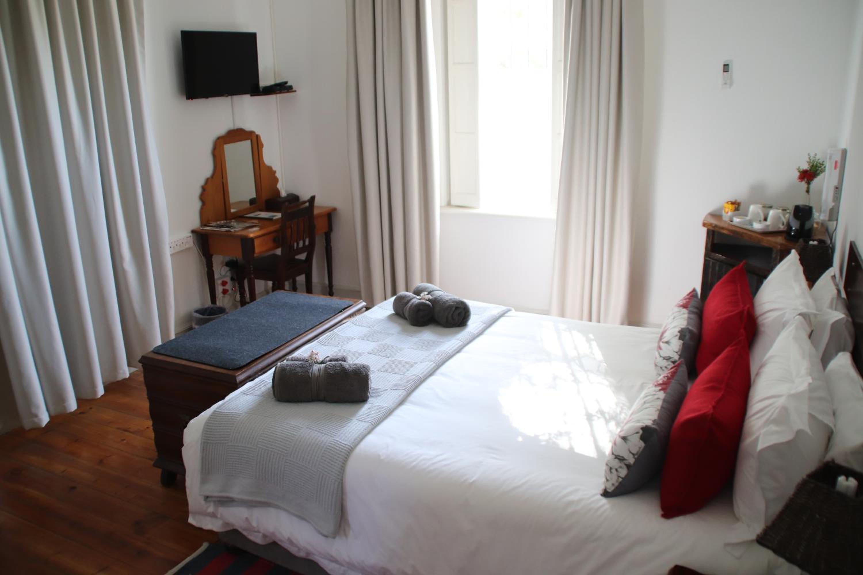 Queen Room photo 1