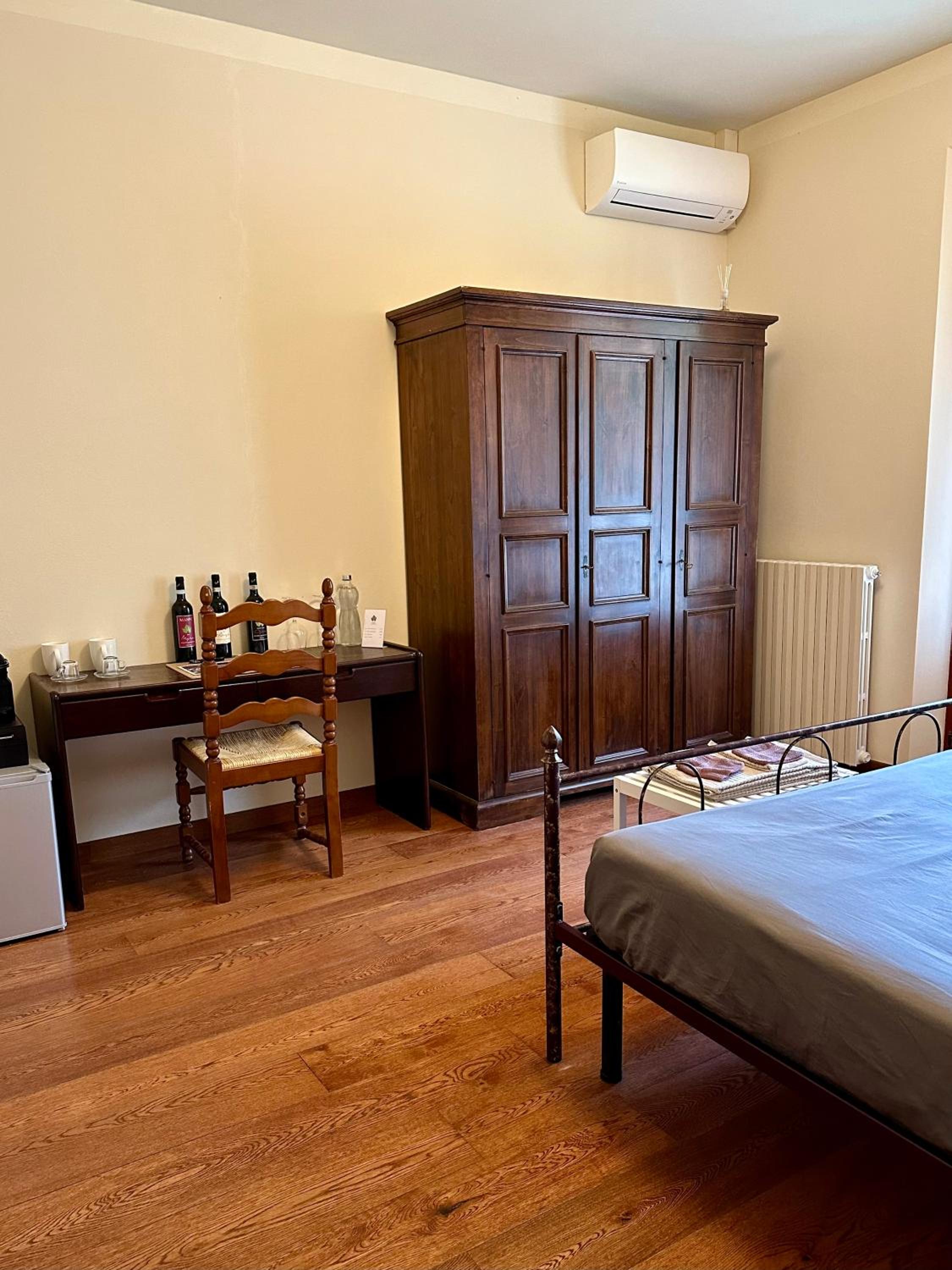 Deluxe Double Room with Balcony photo 1