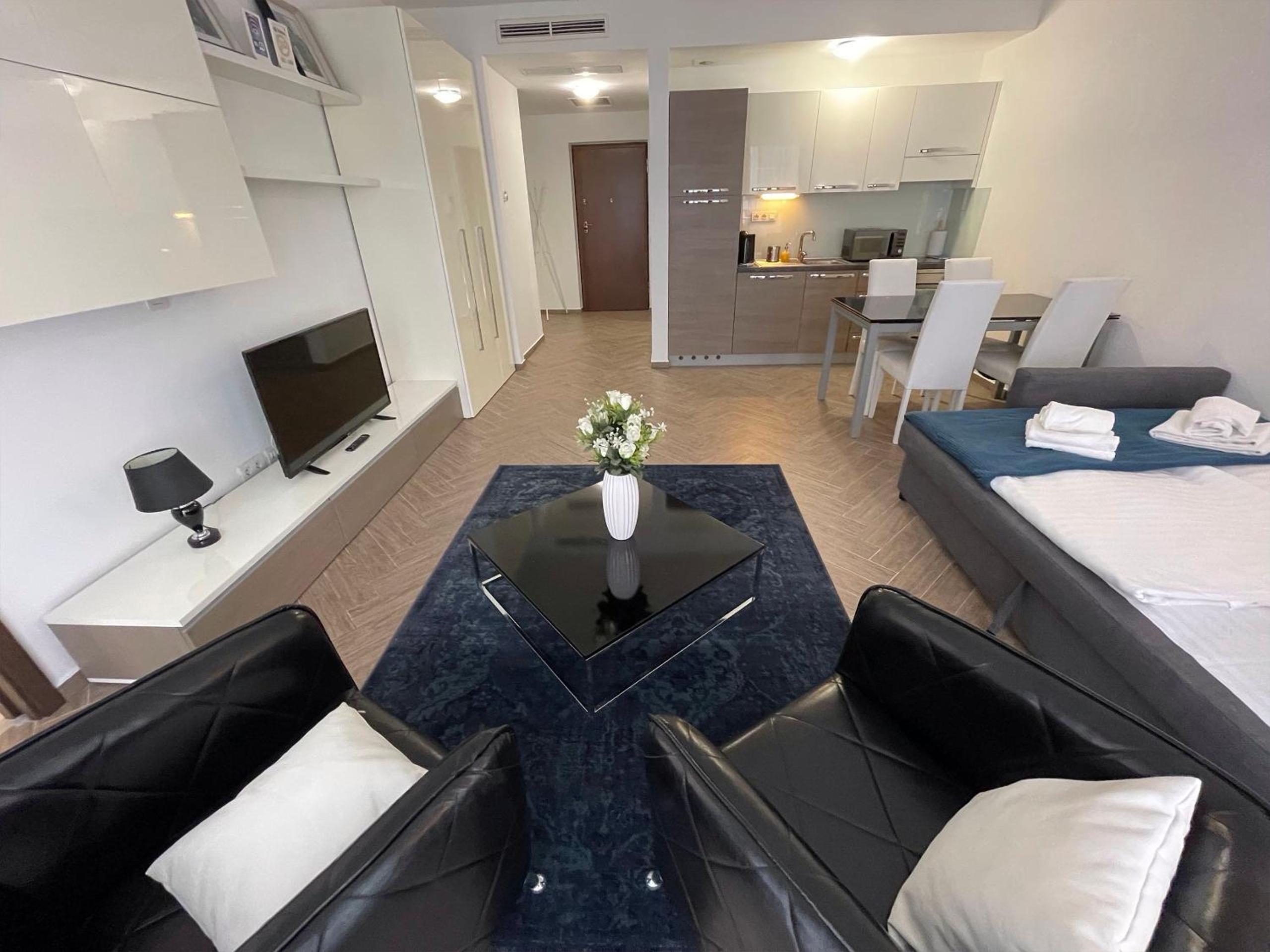 Superior Apartman 130m From The Main Building - Photo 17