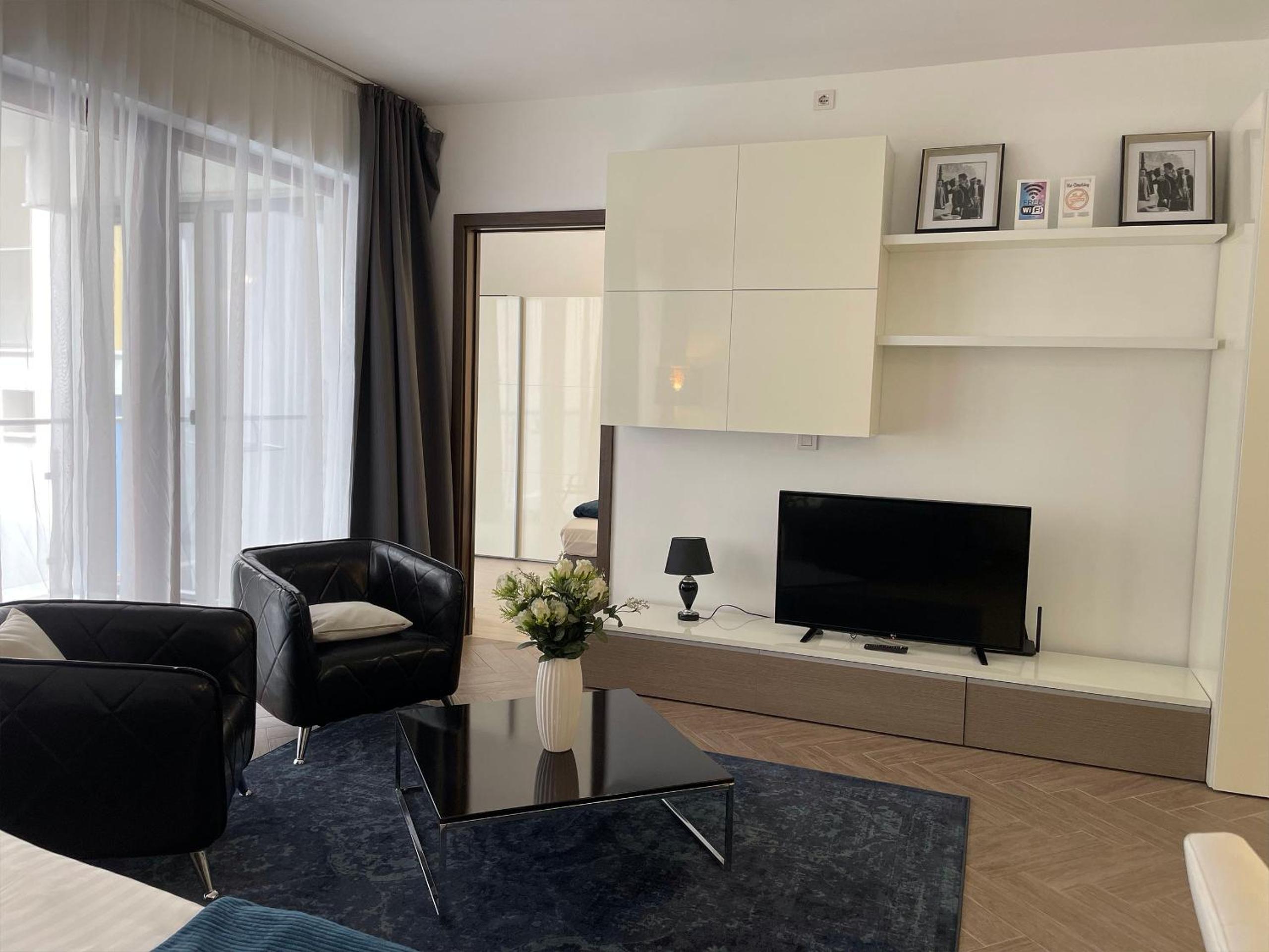 Superior Apartman 130m From The Main Building - Photo 4