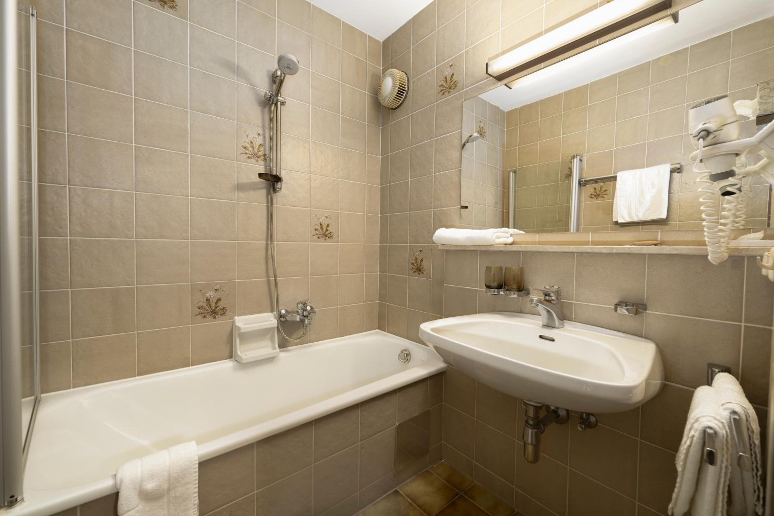 Standard Quadruple Room photo 2