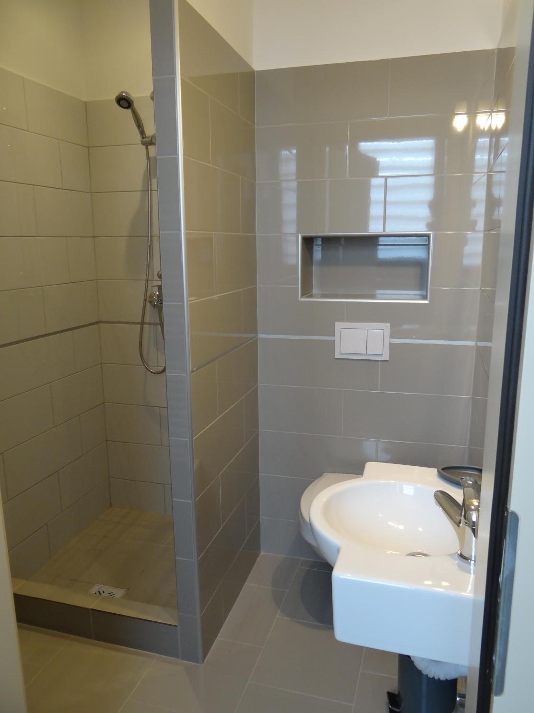 Twin Room - Photo 5