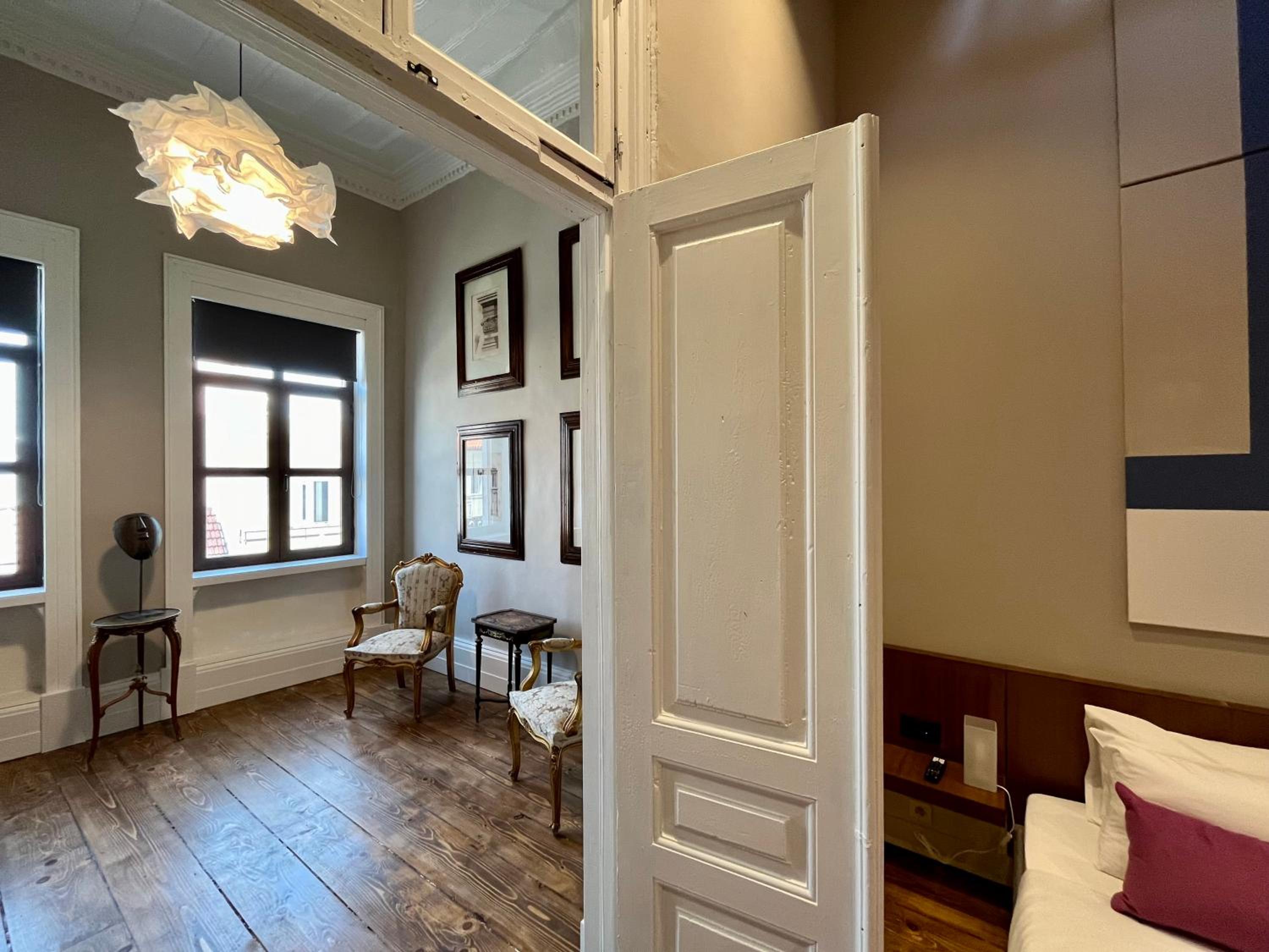 Suite - Photo 6