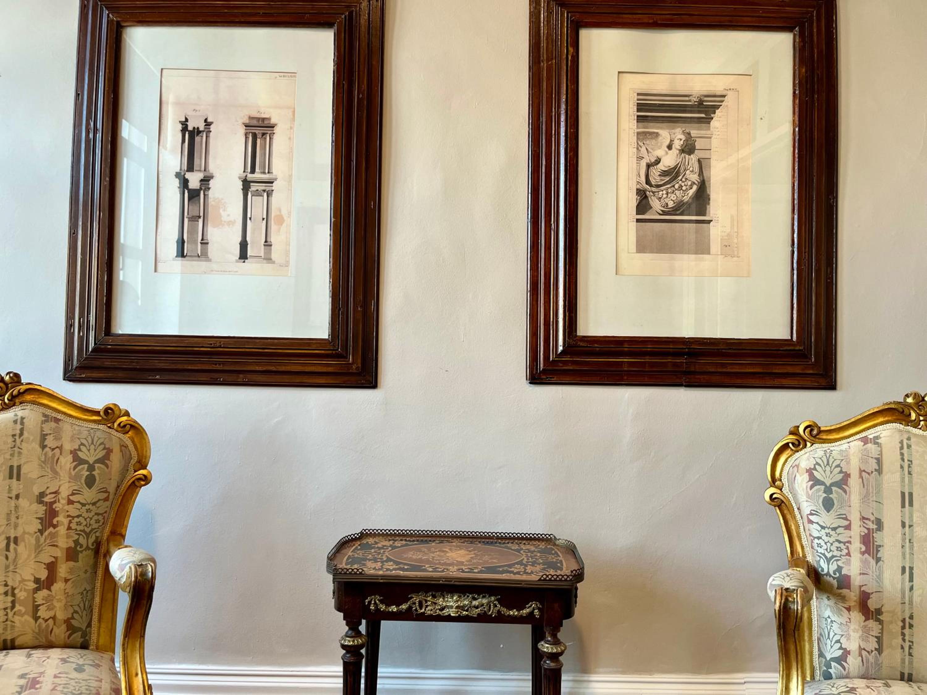 Suite - Photo 13