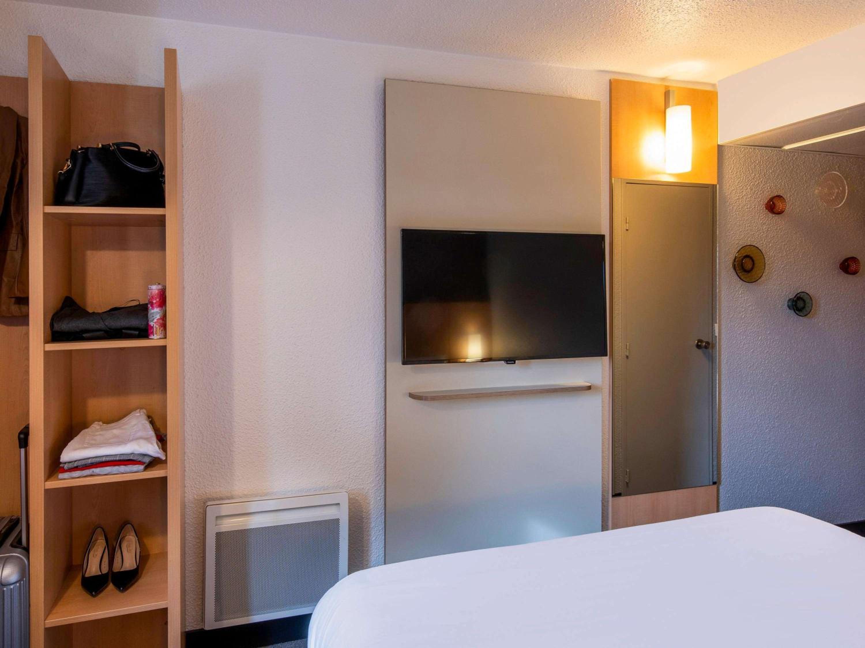 Standard Twin Room - Photo 1
