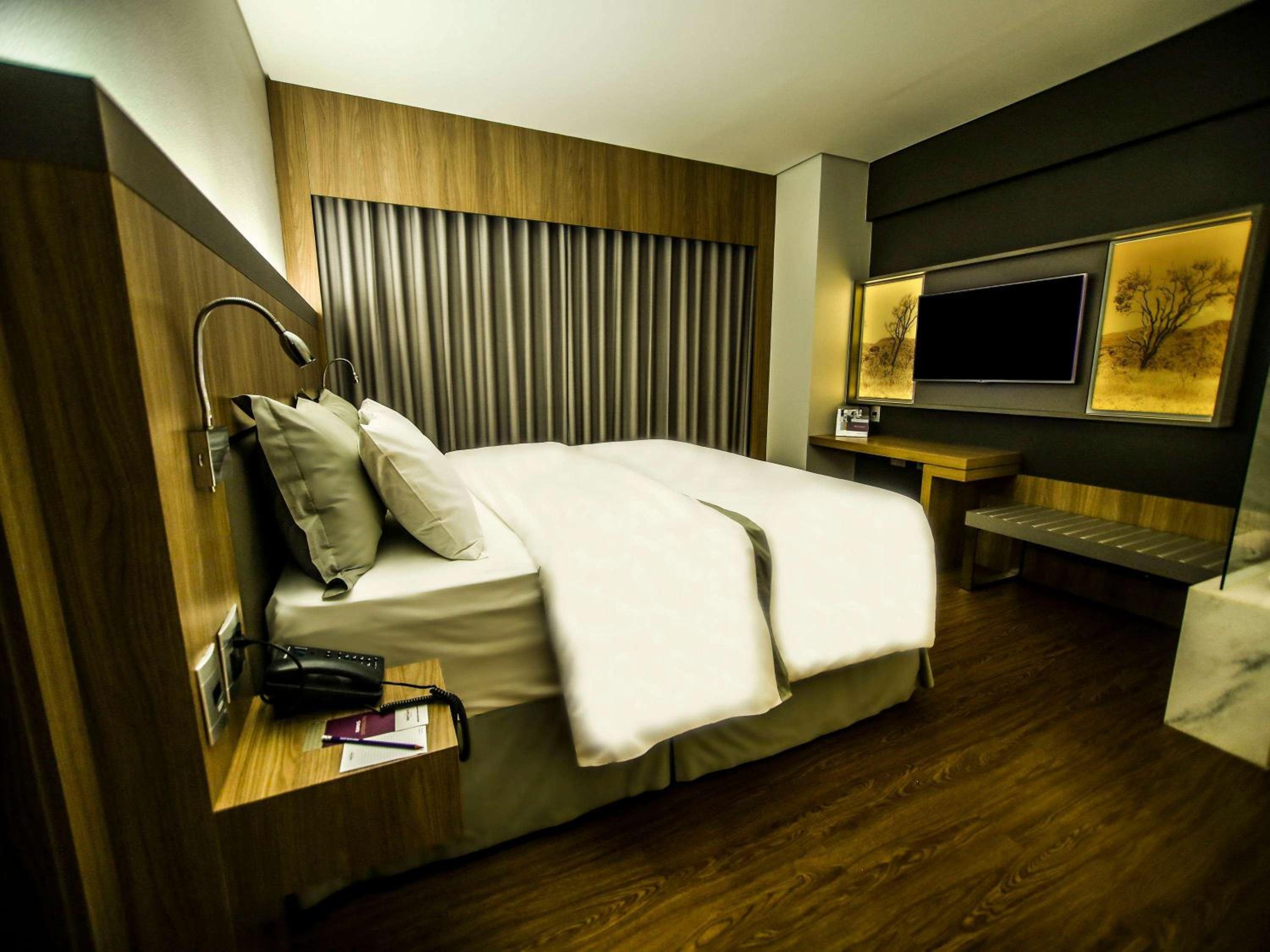 Superior King Suite
