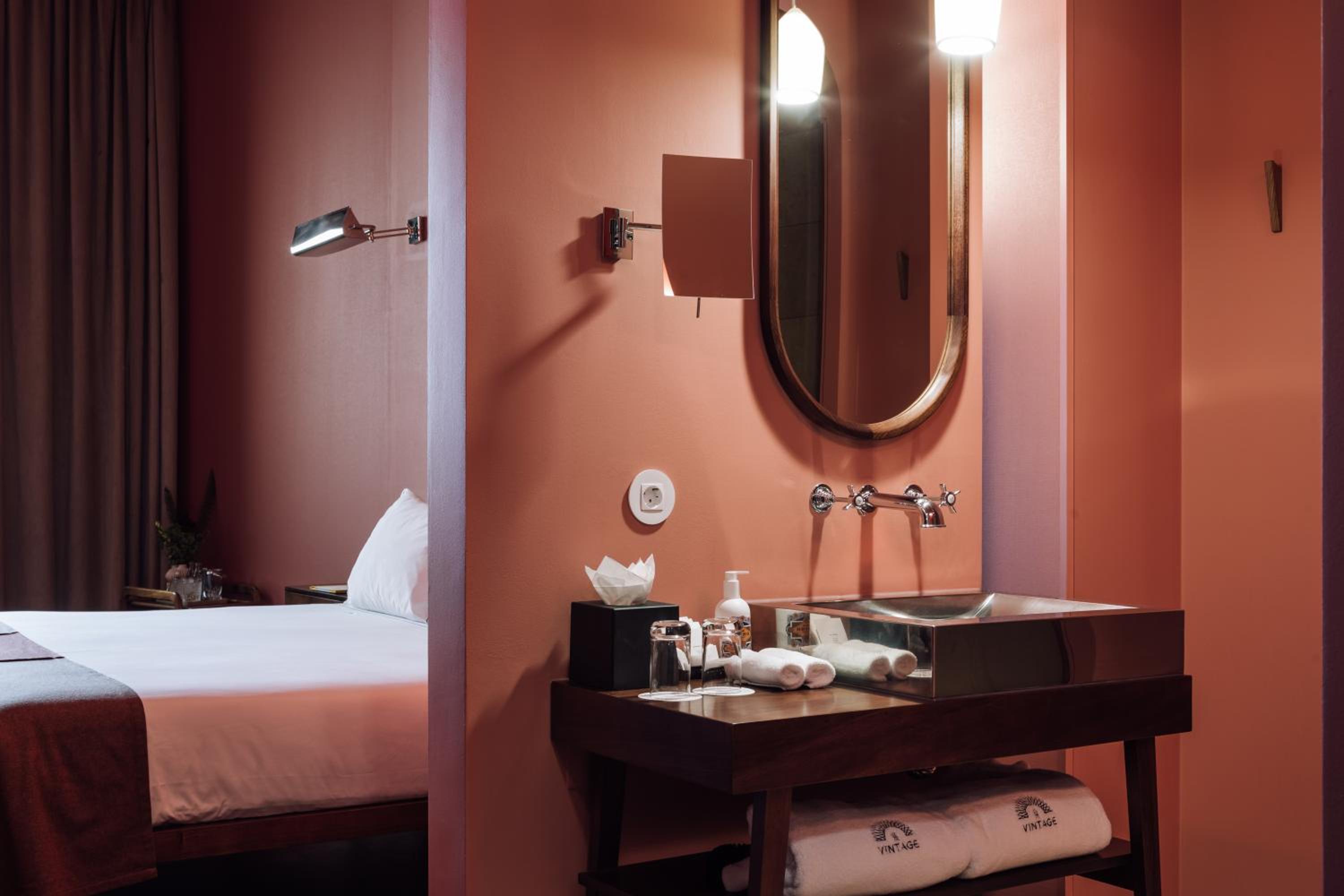 Superior Double or Twin Room - Photo 4