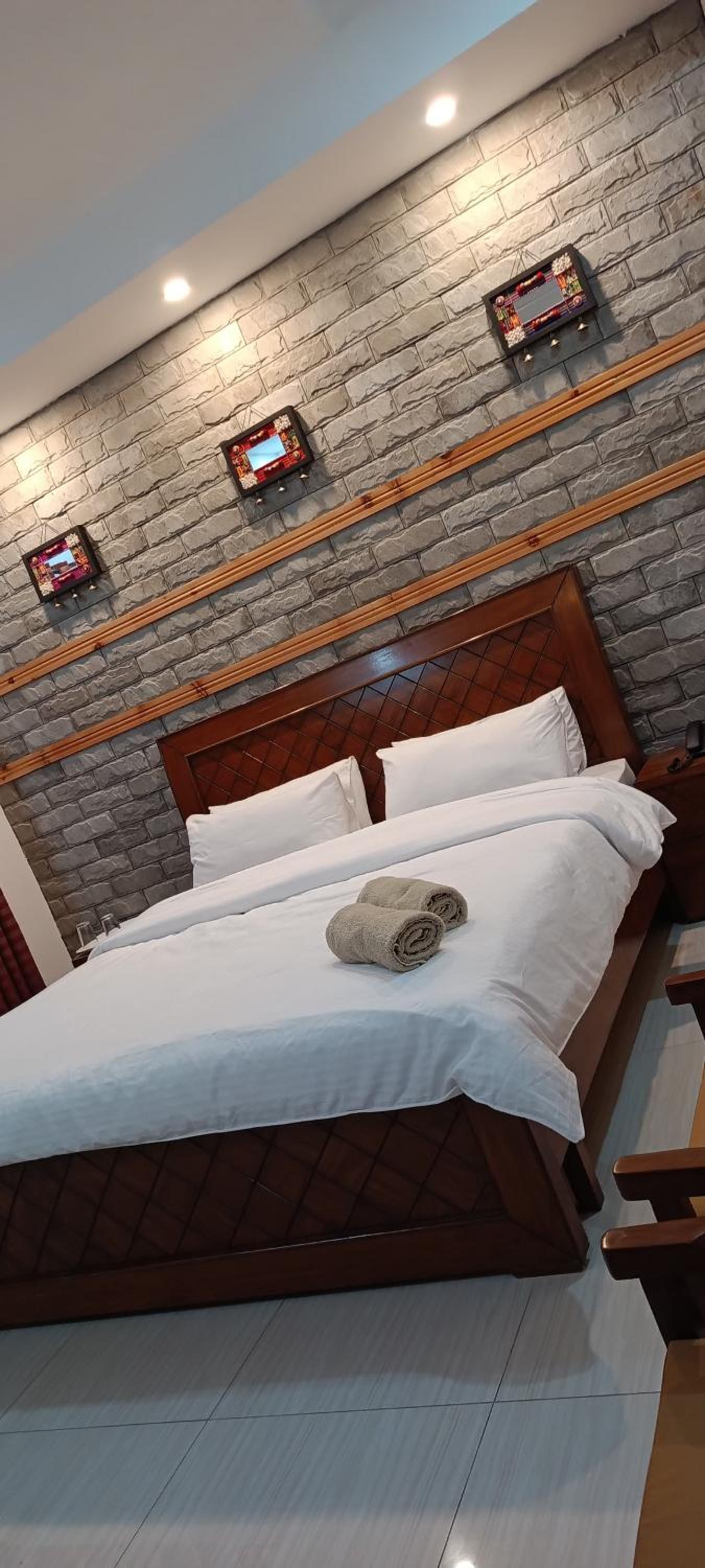 Deluxe Double or Twin Room photo 3
