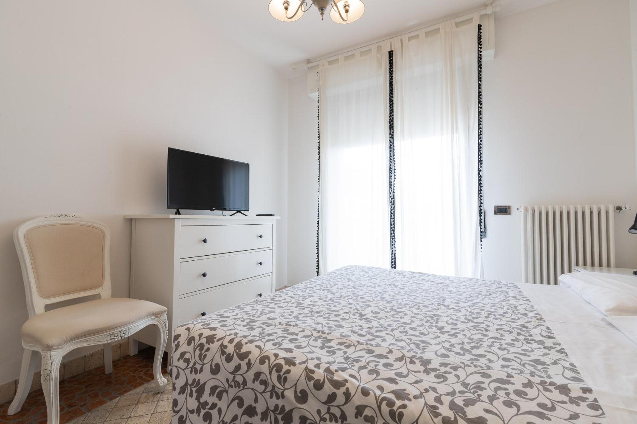 2 Connecting Double Rooms - Photo 17