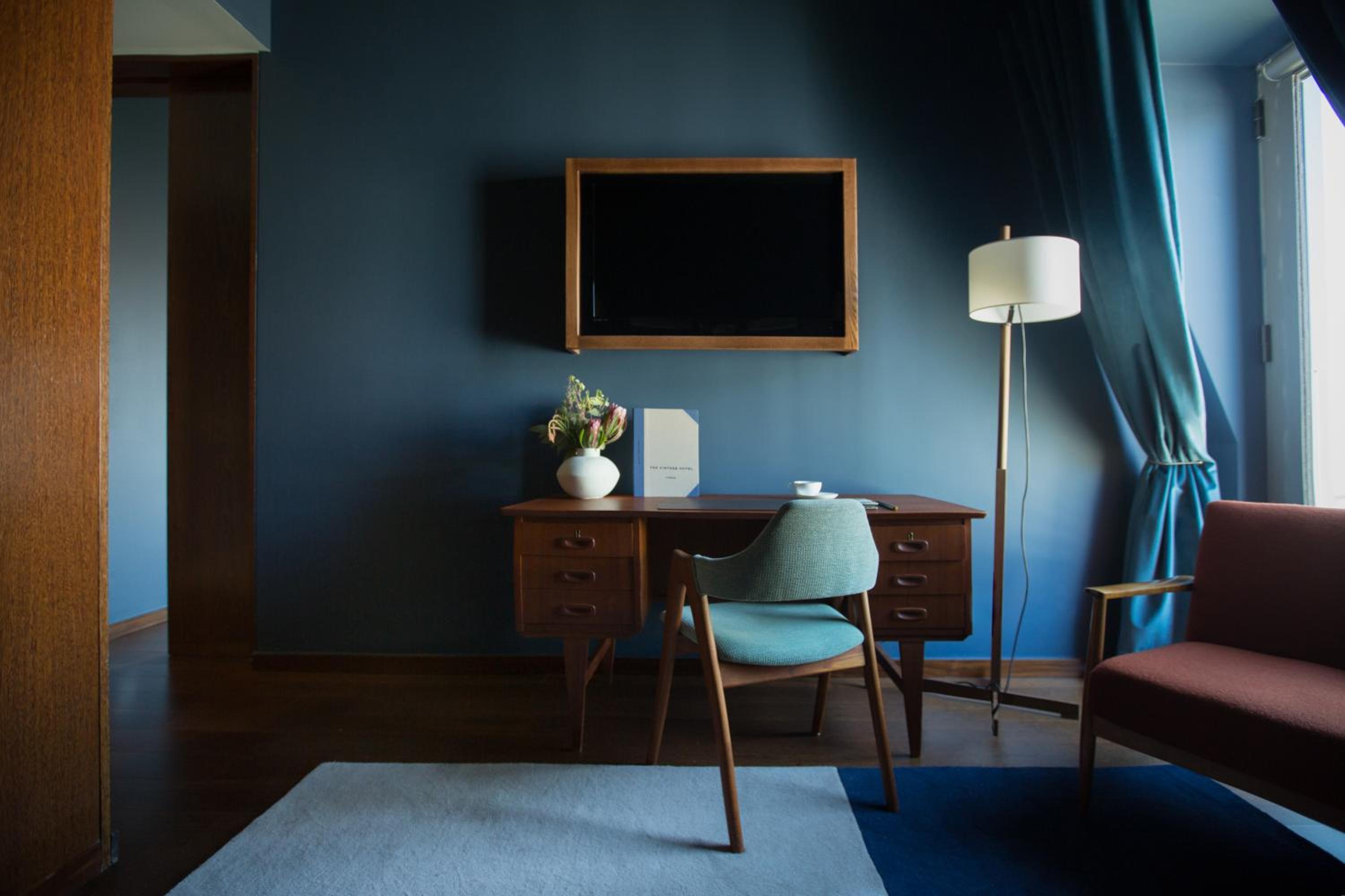 Suite - Photo 2