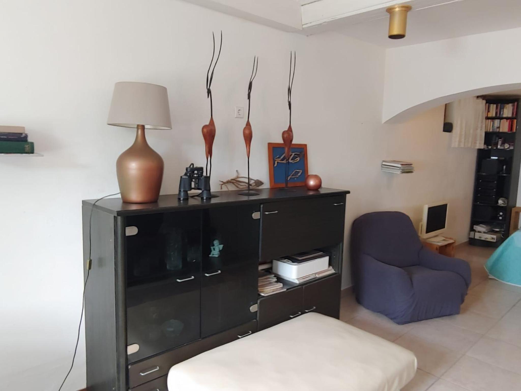 Studio Apartment photo 2
