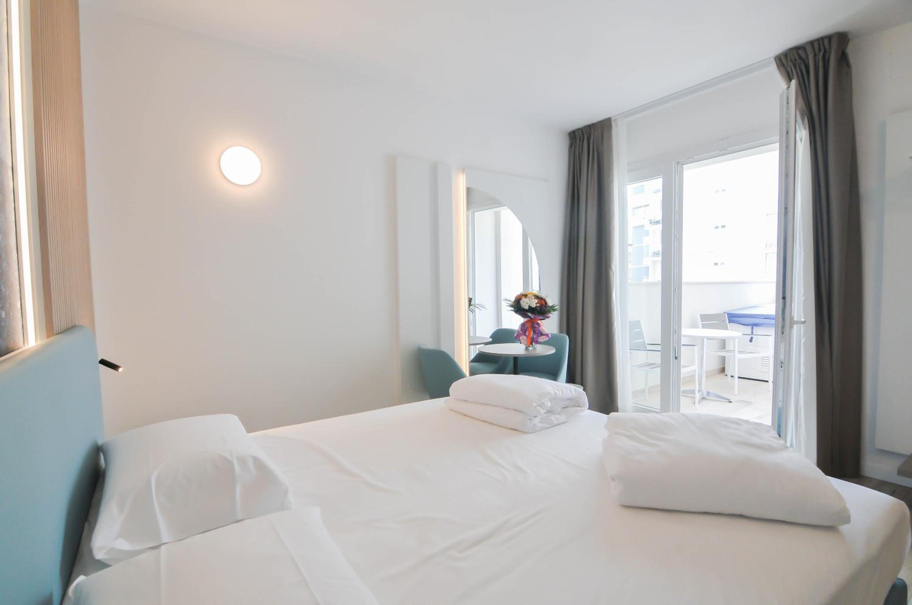 Junior Suite with Jacuzzi - Annex Building - Photo 1
