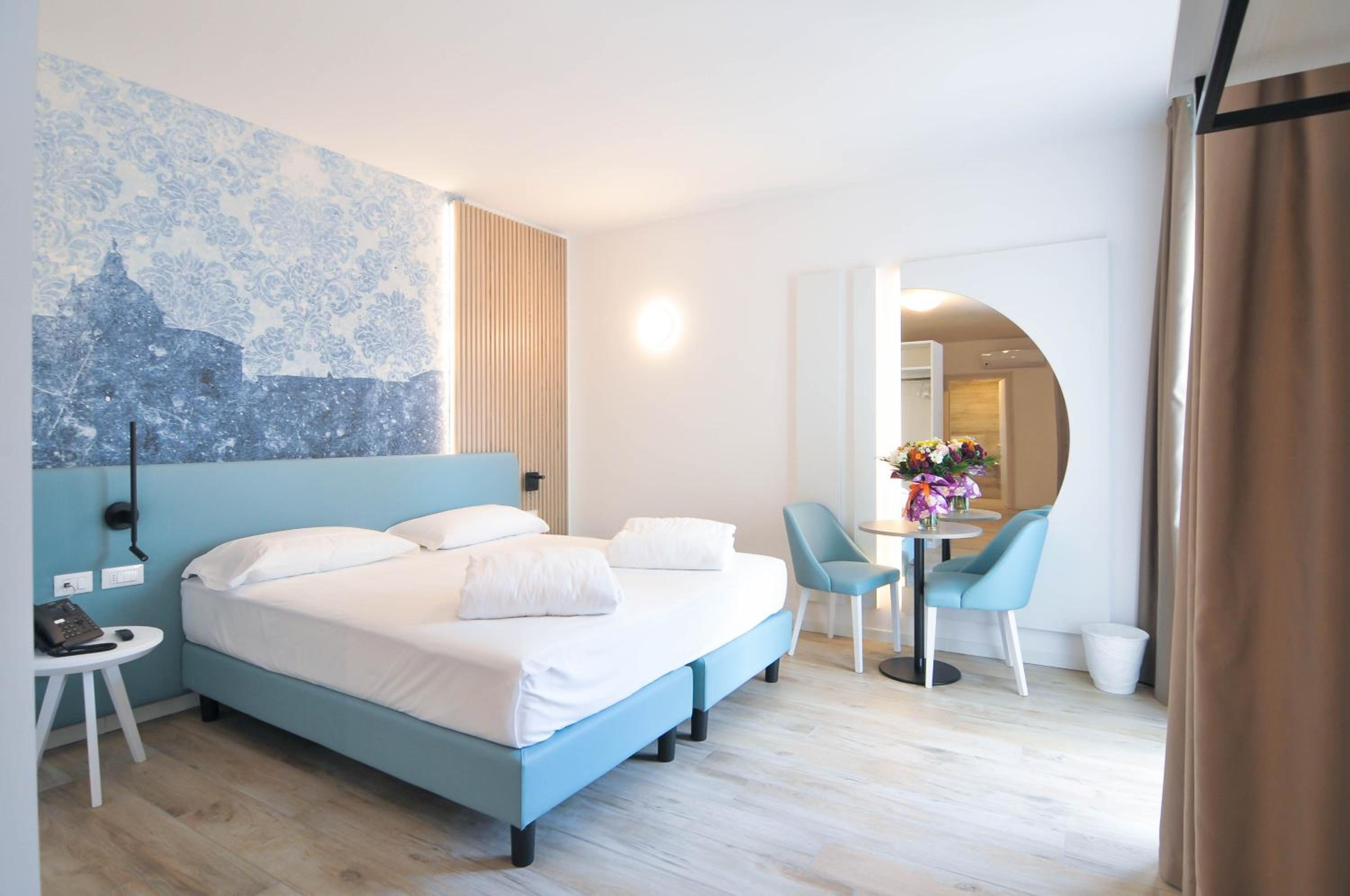 Large Junior Suite with Jacuzzi and Sauna - Annex Building - Photo 6