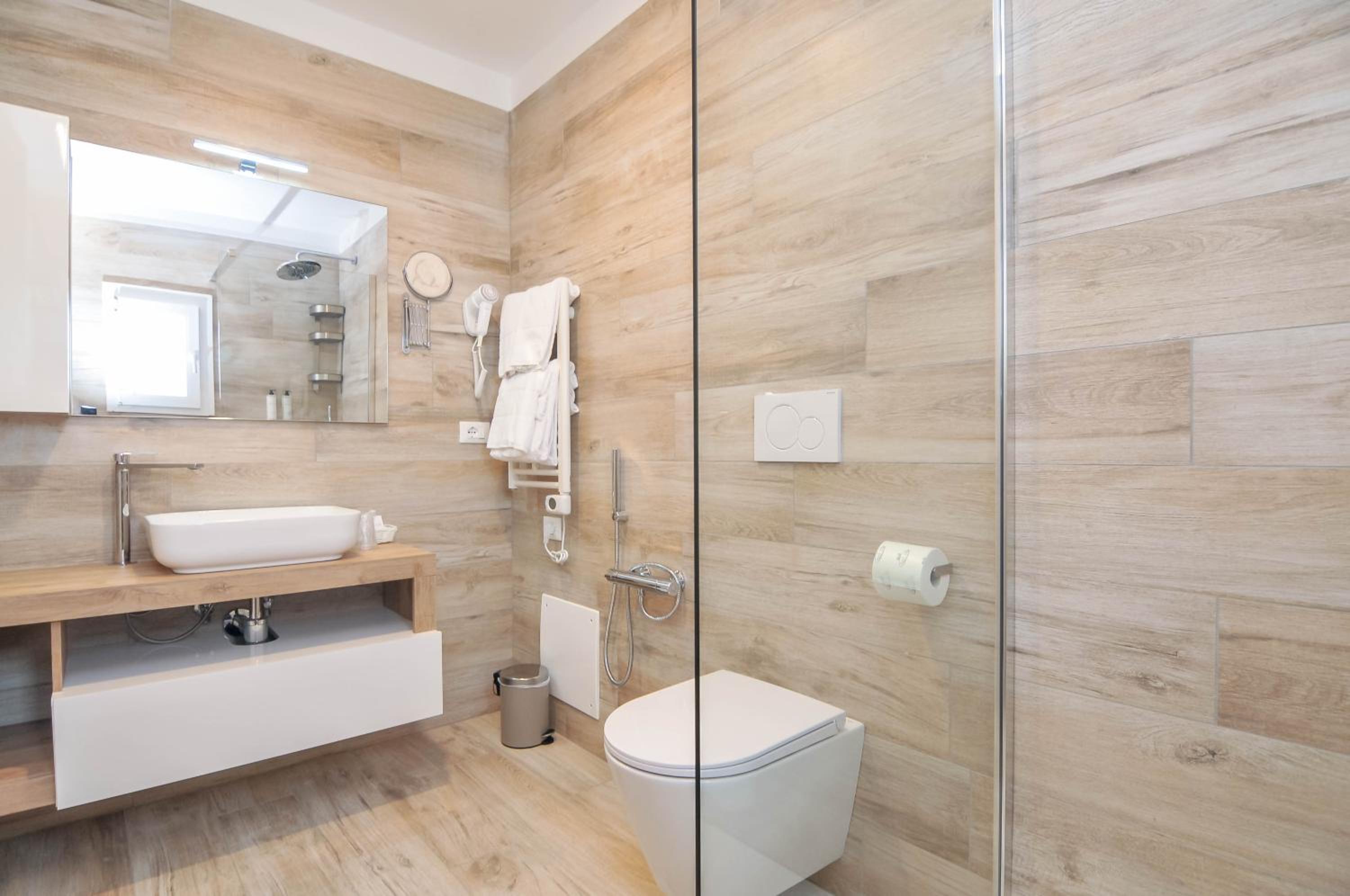Junior Suite with Jacuzzi and Sauna - Annex Building - Photo 16