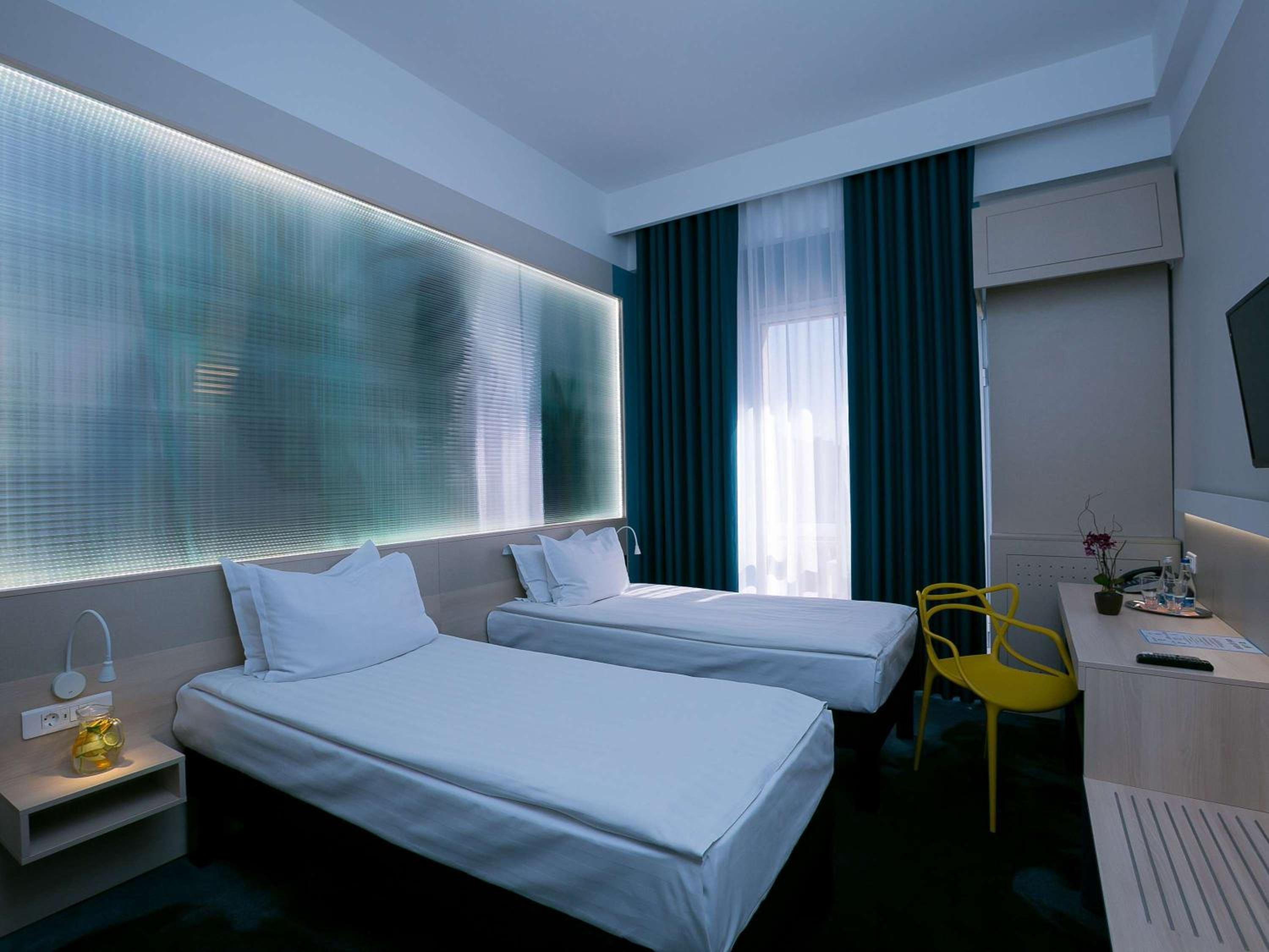 Standard Twin Room photo 1