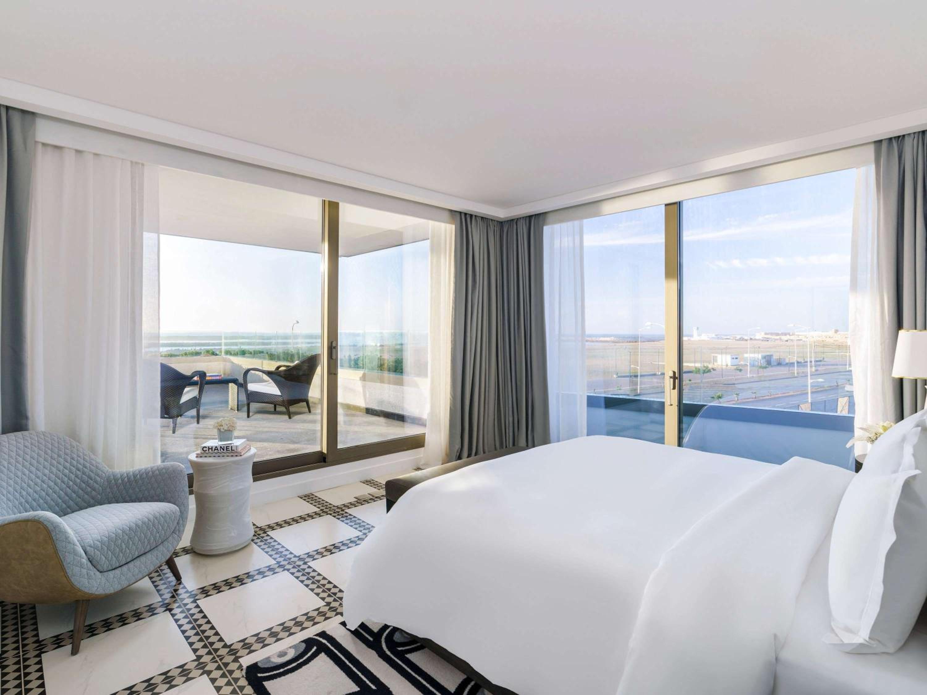 Heritage King Suite - Photo 4