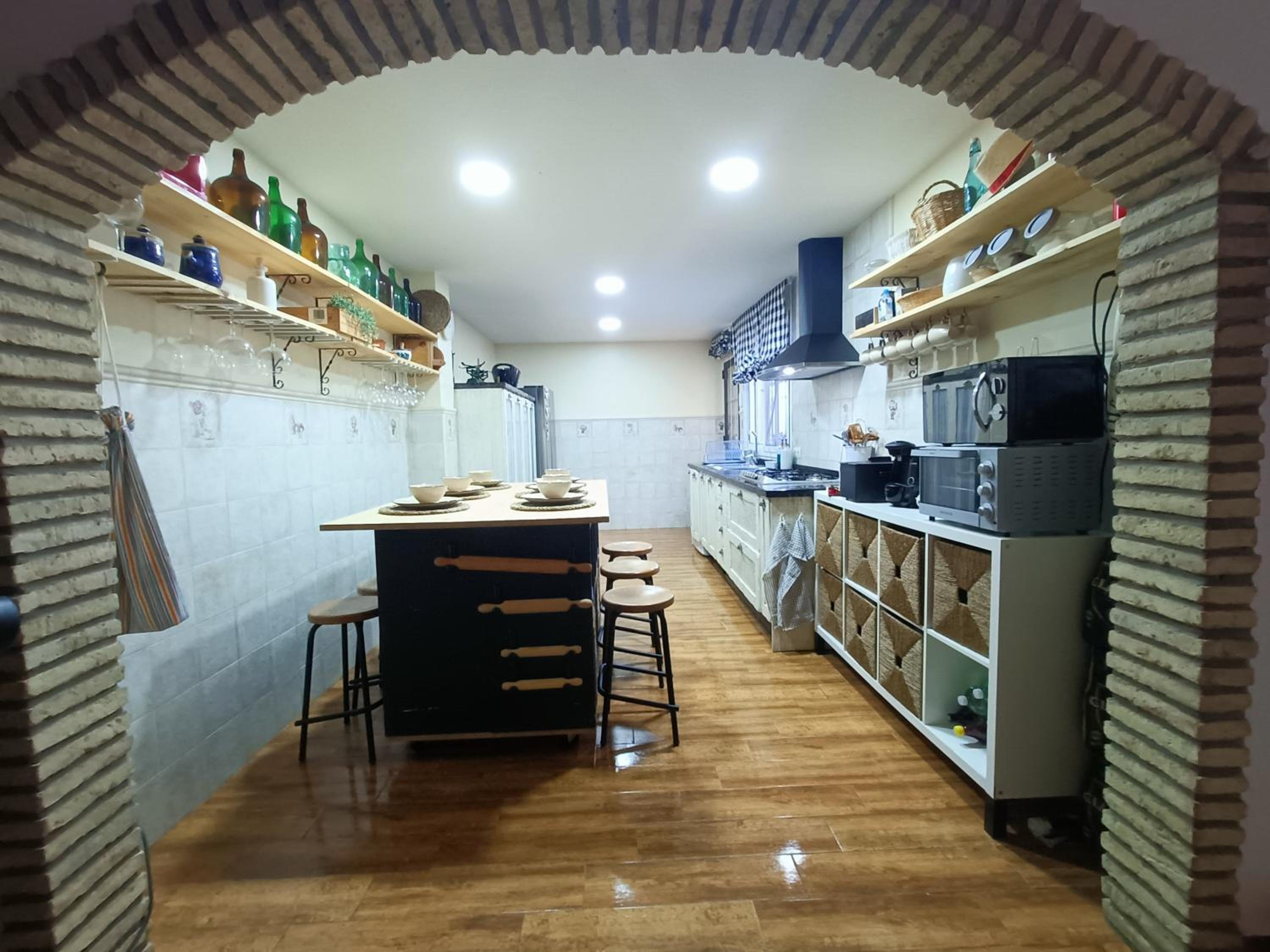 Three-Bedroom House photo 3