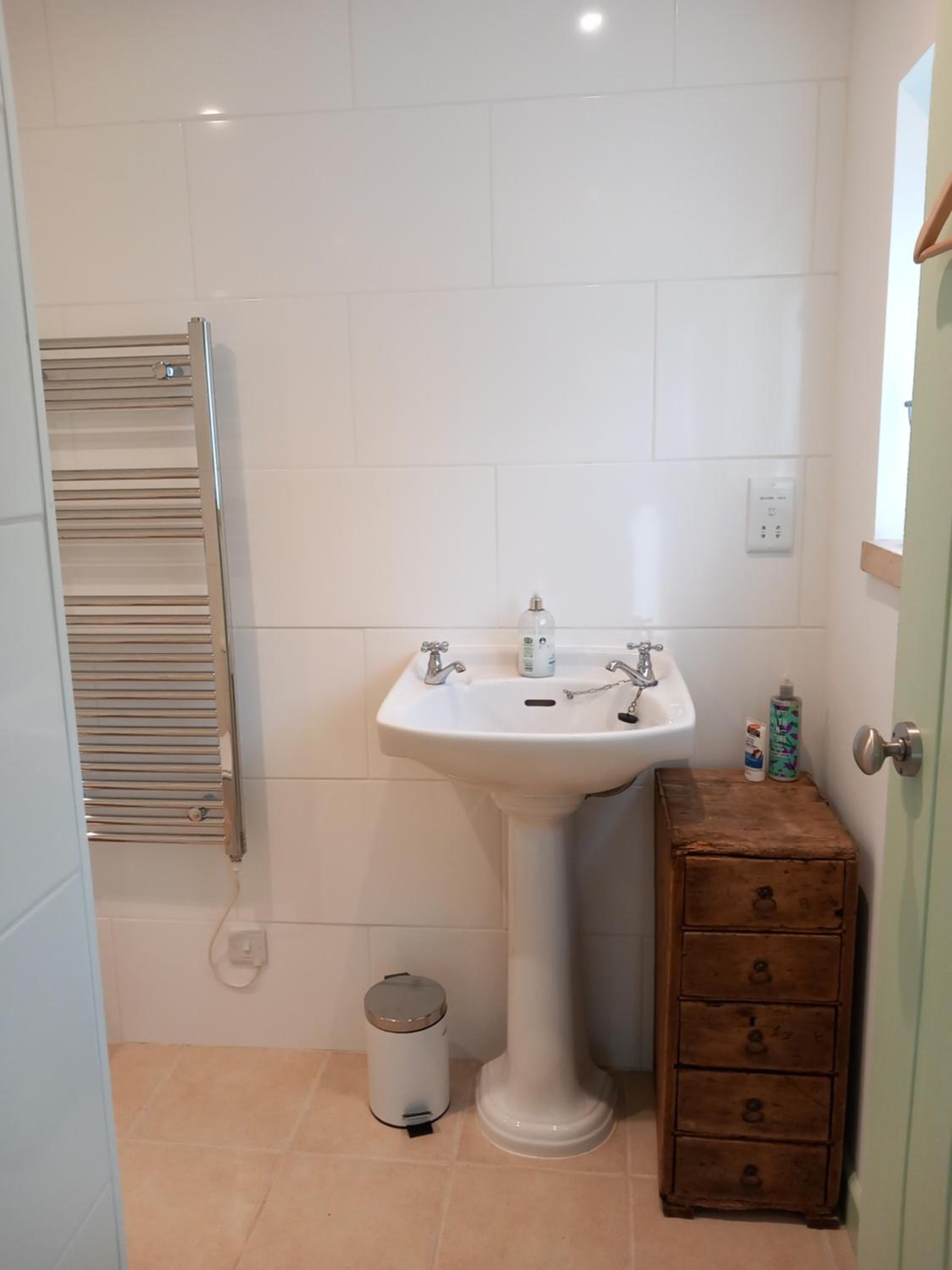 Double Room with Private Bathroom photo 3