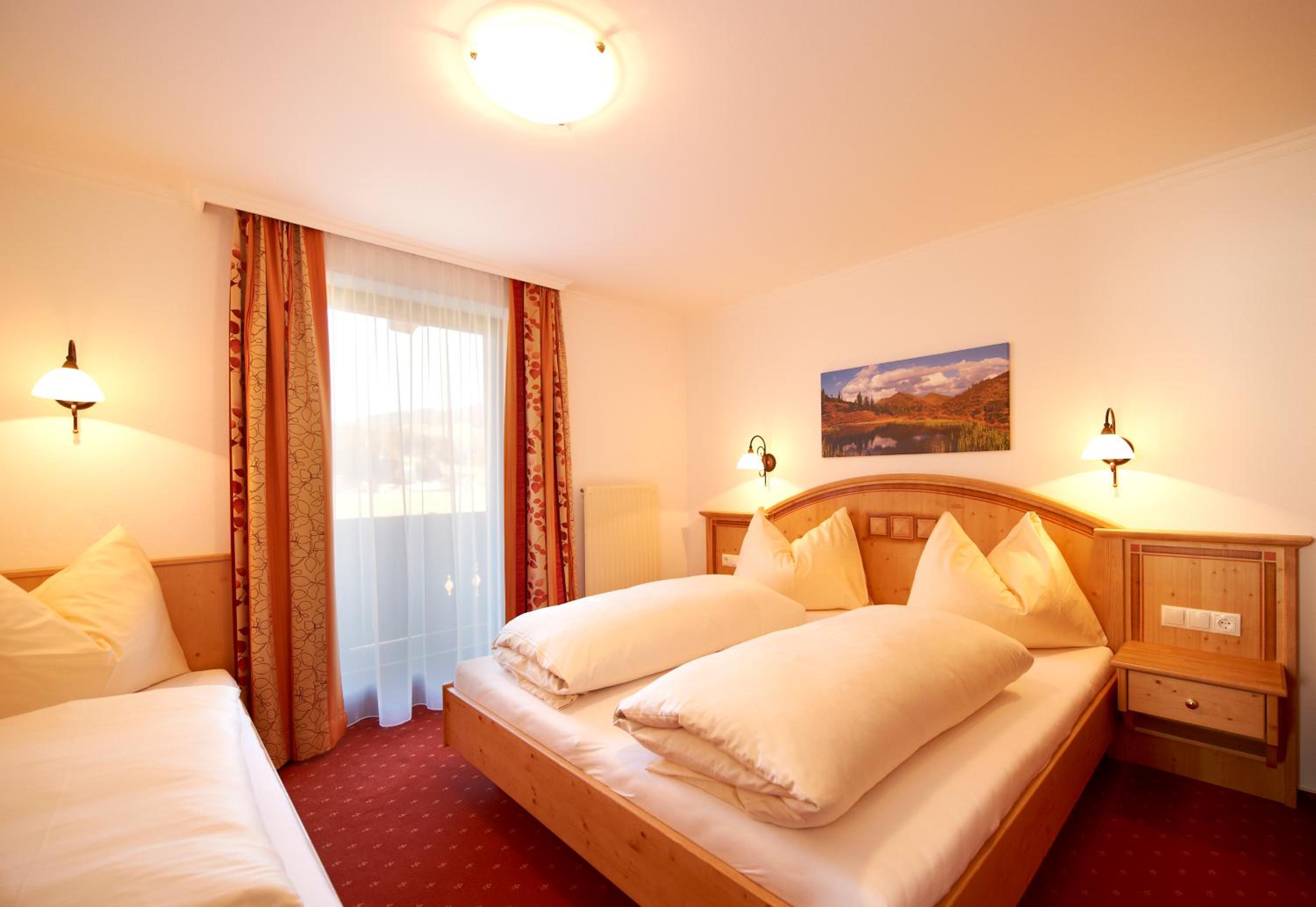 One-Bedroom Apartment with Balcony photo 1