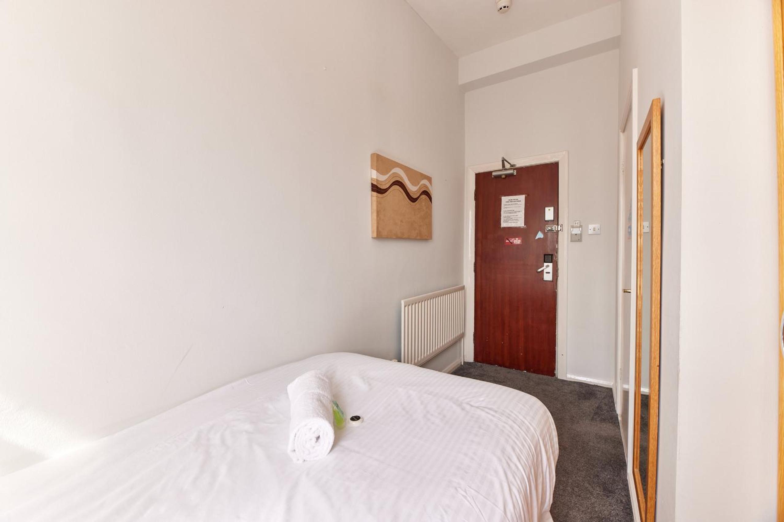 Single Room photo 3