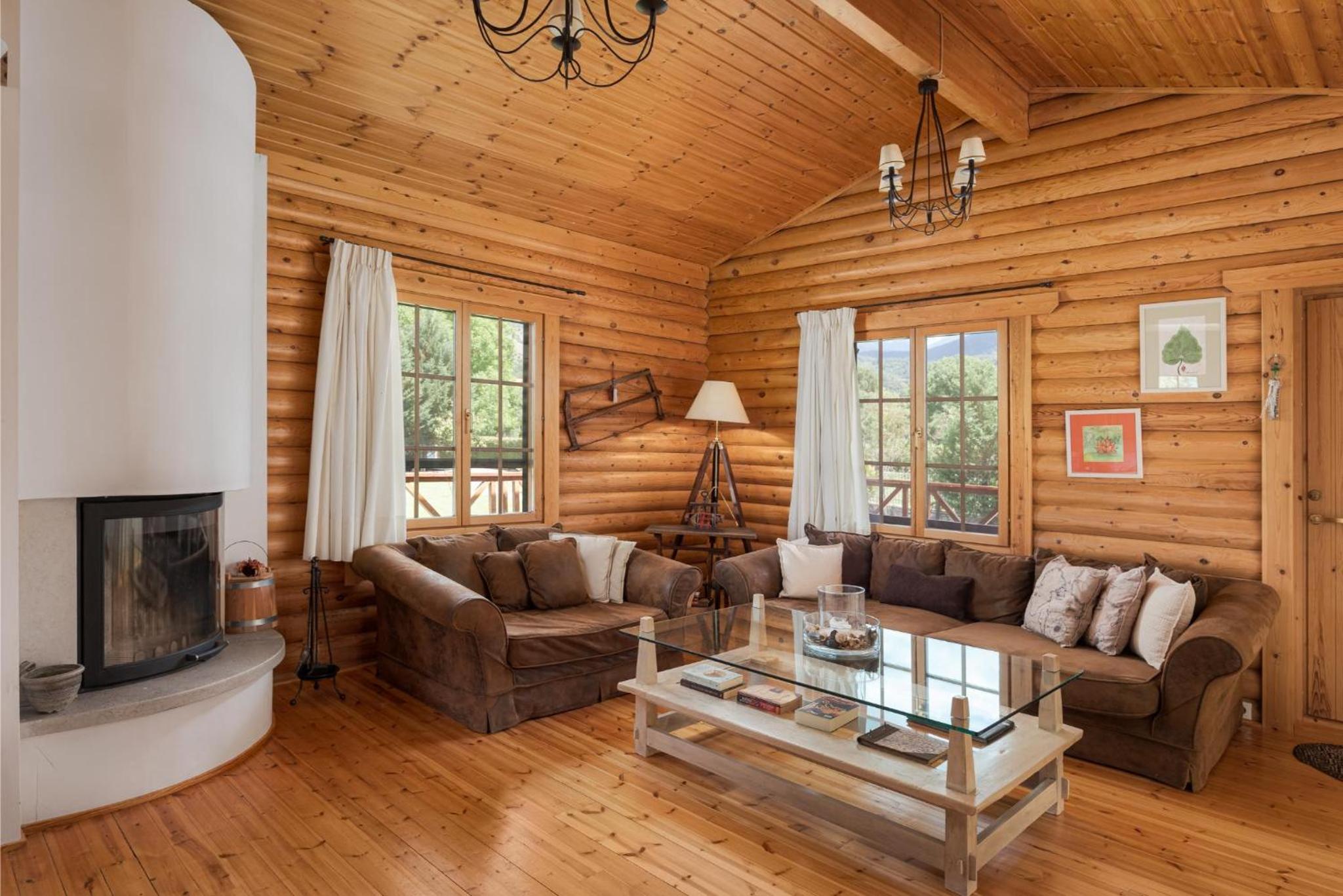 Three-Bedroom Chalet photo 1